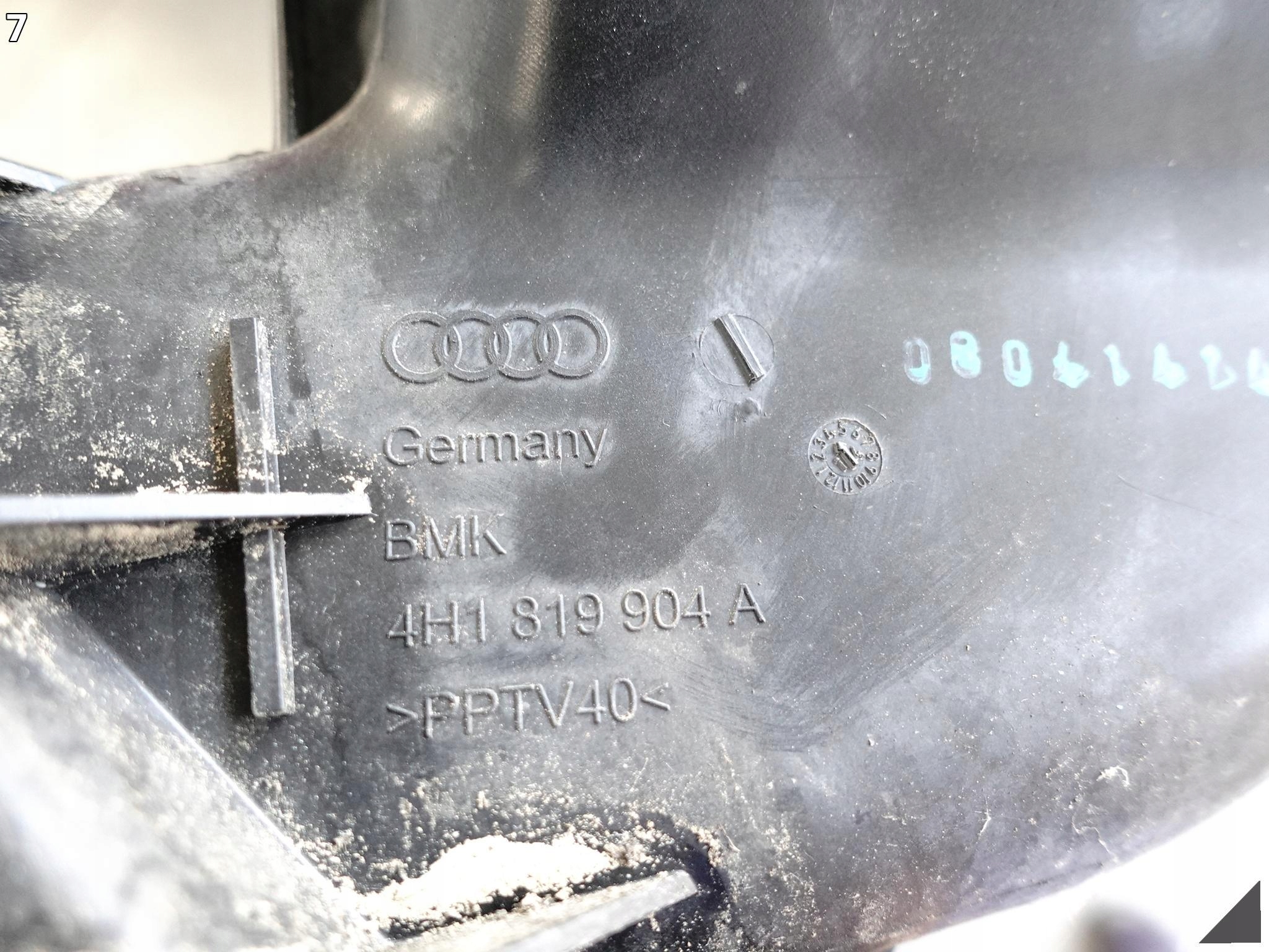 AUDI A8 S8 4H0 D4 LIFT 09-17 KANAŁ WLOT PODSZYBIE CZUJNIK JAKOŚCI POWIETRZA AUDI A8 S8 4H0 D4 LIFT 09-17 KANAŁ WLOT PODSZYBIE CZUJNIK JAKOŚCI POWIETRZA - obrazek 8
