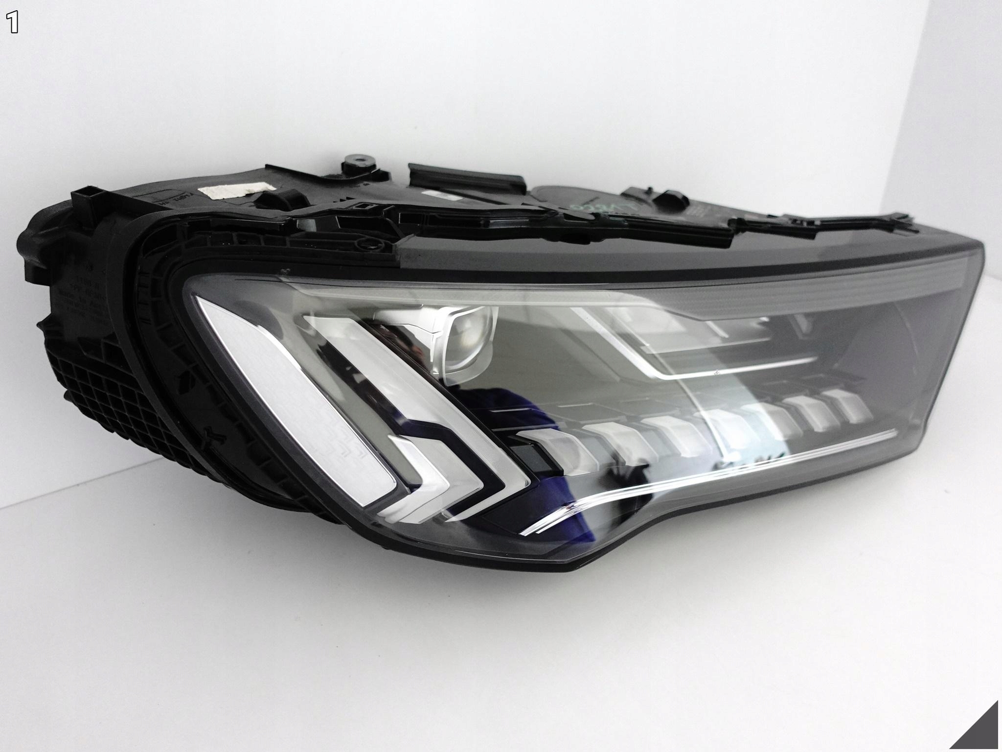 AUDI Q7 SQ7 II 4M0 LIFT 19- LAMPA MATRIX FULL LED PRAWA PRZÓD EUROPA *040C* AUDI Q7 SQ7 II 4M0 LIFT 19- LAMPA MATRIX FULL LED PRAWA PRZÓD EUROPA *040C* - obrazek 2