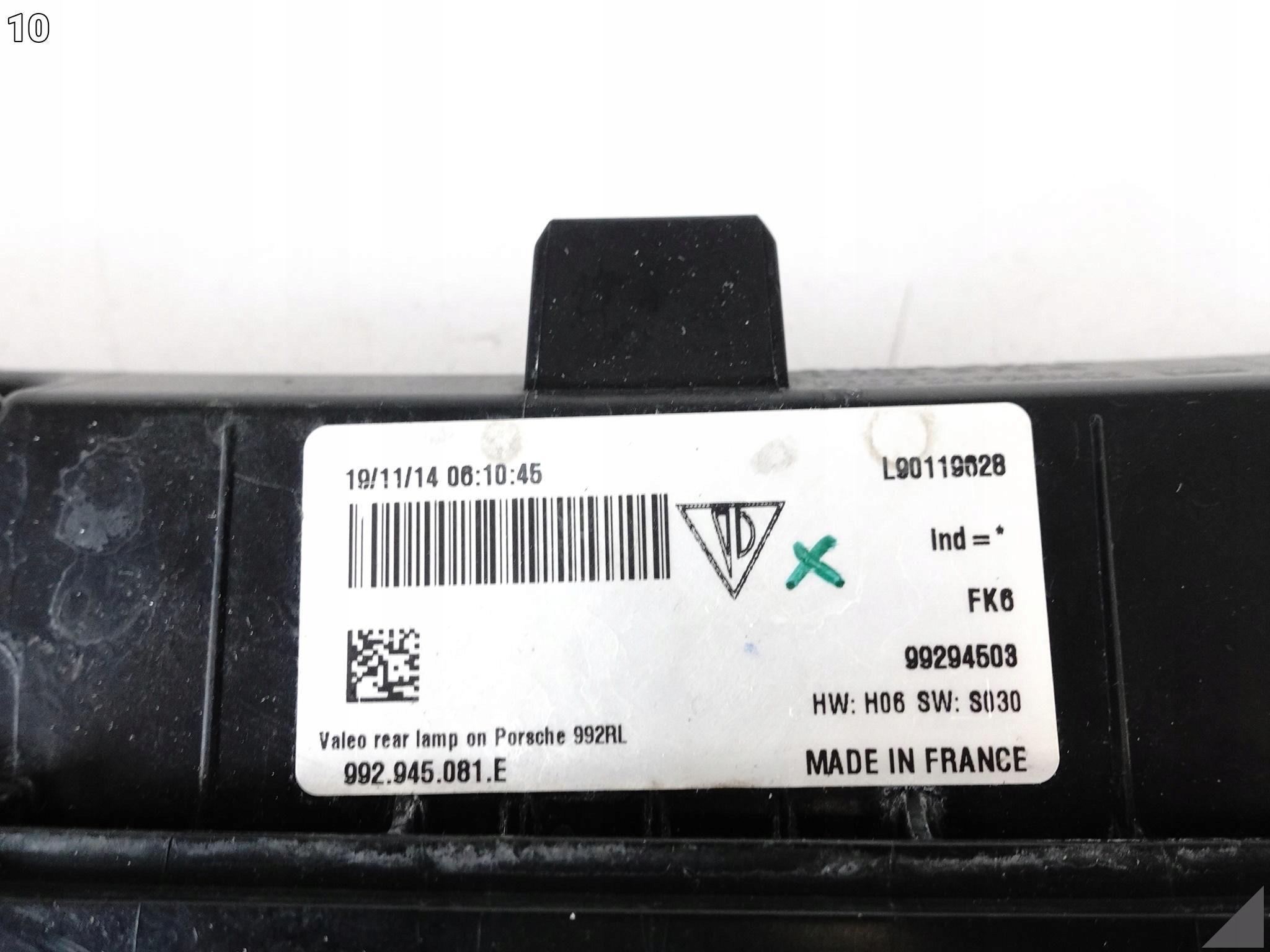 PORSCHE 911 992 19- LAMPA LED LISTWA BLENDA W BAGAŻNIK TYŁ EUROPA CZERWONA PORSCHE 911 992 19- LAMPA LED LISTWA BLENDA W BAGAŻNIK TYŁ EUROPA CZERWONA - obrazek 11