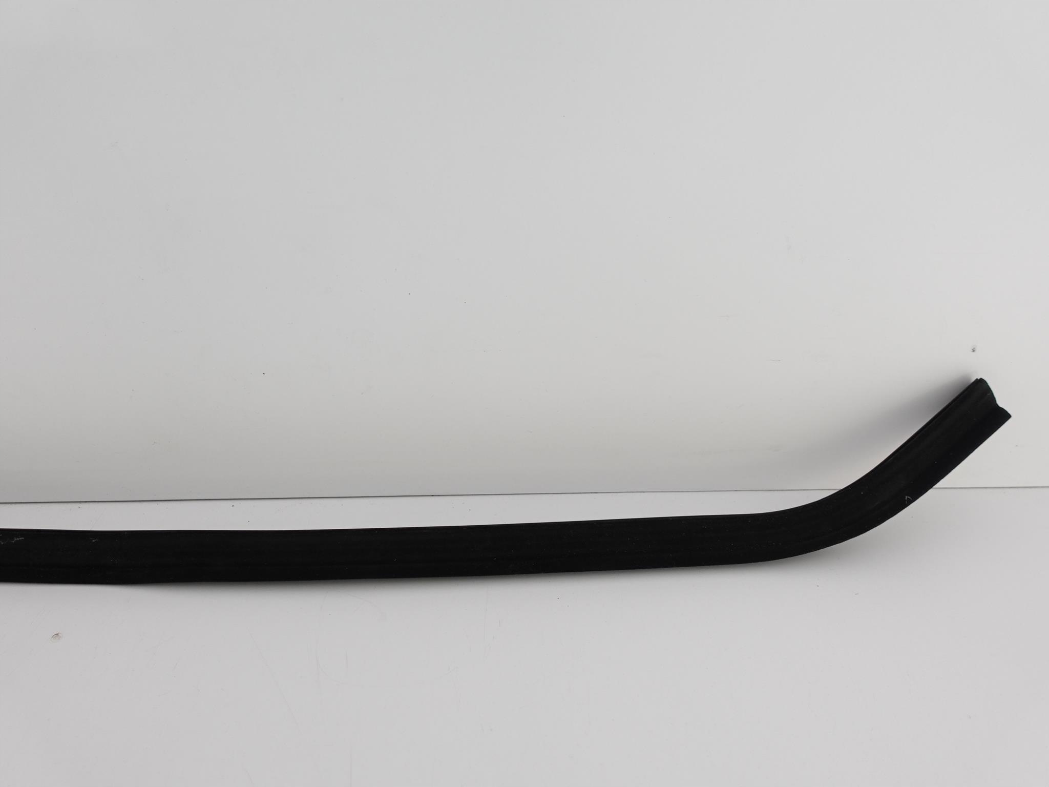 AUDI Q4 E-TRON 89A 21- LISTWA USZCZELKA SZYBY LEWA AUDI Q4 E-TRON 89A 21- LISTWA USZCZELKA SZYBY LEWA - obrazek 5