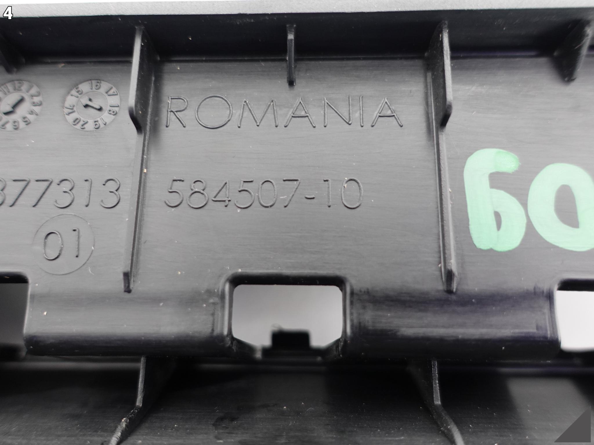 BMW 7 G11 LISTWA ADAPTER ROLETY LEWY TYŁ BMW 7 G11 LISTWA ADAPTER ROLETY LEWY TYŁ - obrazek 5
