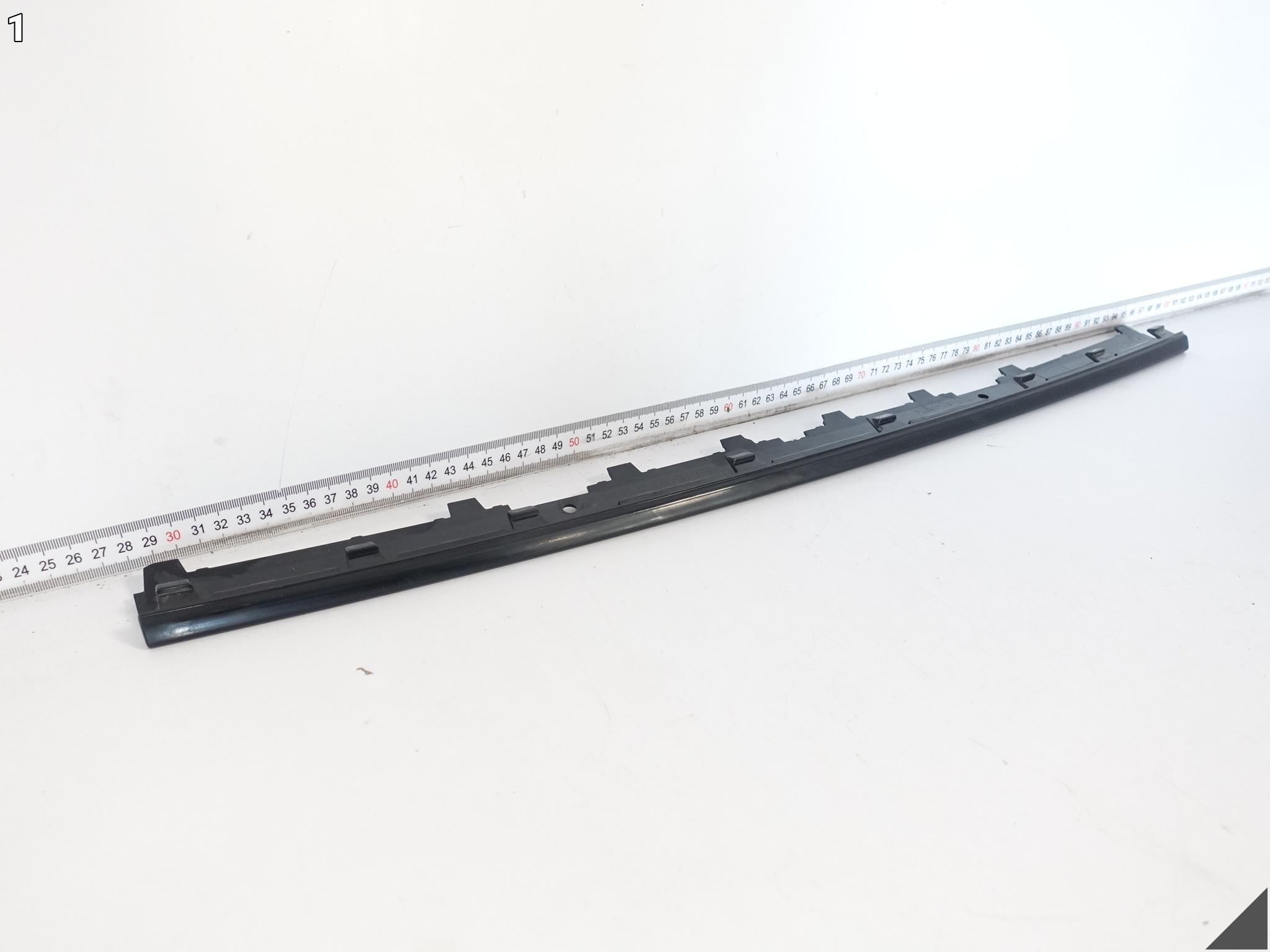 AUDI TTRS TT RS 8S0 LIFT 18-23 ŚRODKOWA LISTWA ATRAPA SPOILER ZDERZAK PRZÓD AUDI TTRS TT RS 8S0 LIFT 18-23 ŚRODKOWA LISTWA ATRAPA SPOILER ZDERZAK PRZÓD - obrazek 2