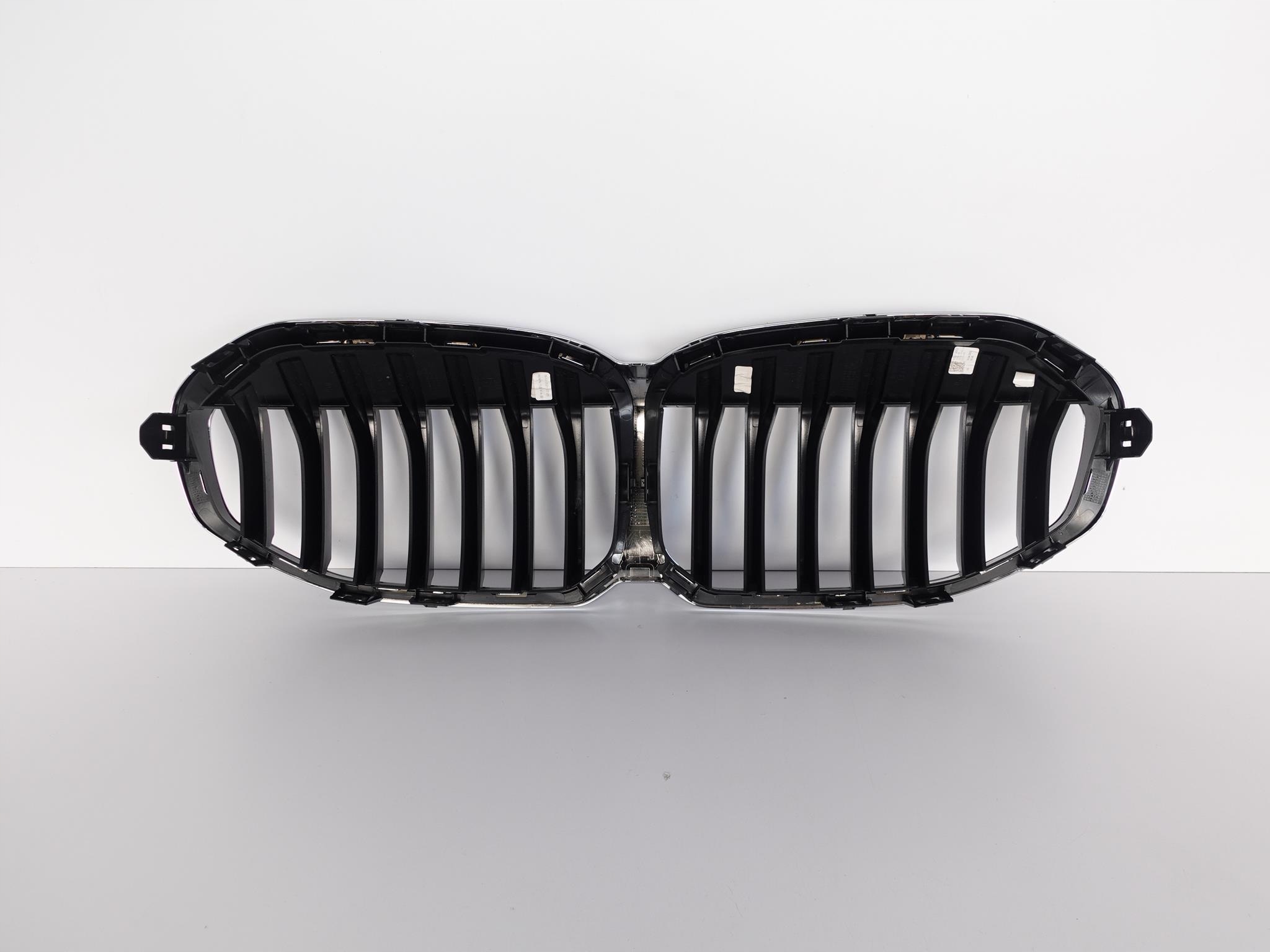 BMW 1 F40 M-PAKIET 19- LUXURY GRILL PRZÓD BMW 1 F40 M-PAKIET 19- LUXURY GRILL PRZÓD - obrazek 4