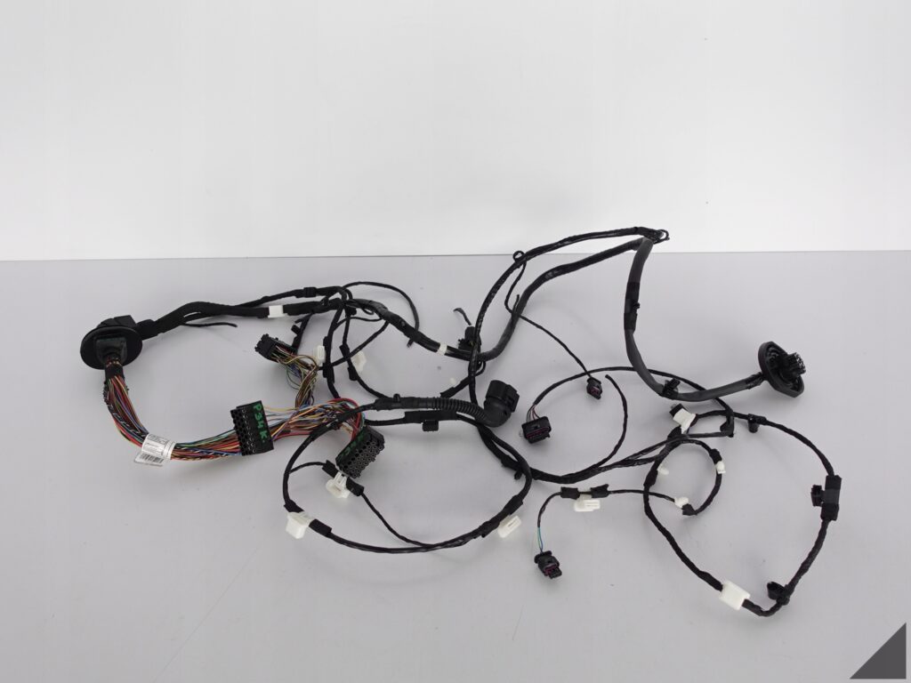 BMW X1 F48 LCI 15-22 ZDERZAK WIĄZKA INSTALACJA TYŁ