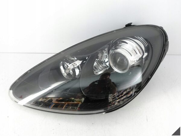 PORSCHE CAYENNE 7P5 10-14 GTS / TURBO XENON LAMPA LEWA PRZÓD EU *BEZ LED* PORSCHE CAYENNE 7P5 10-14 GTS / TURBO XENON LAMPA LEWA PRZÓD EU *BEZ LED*