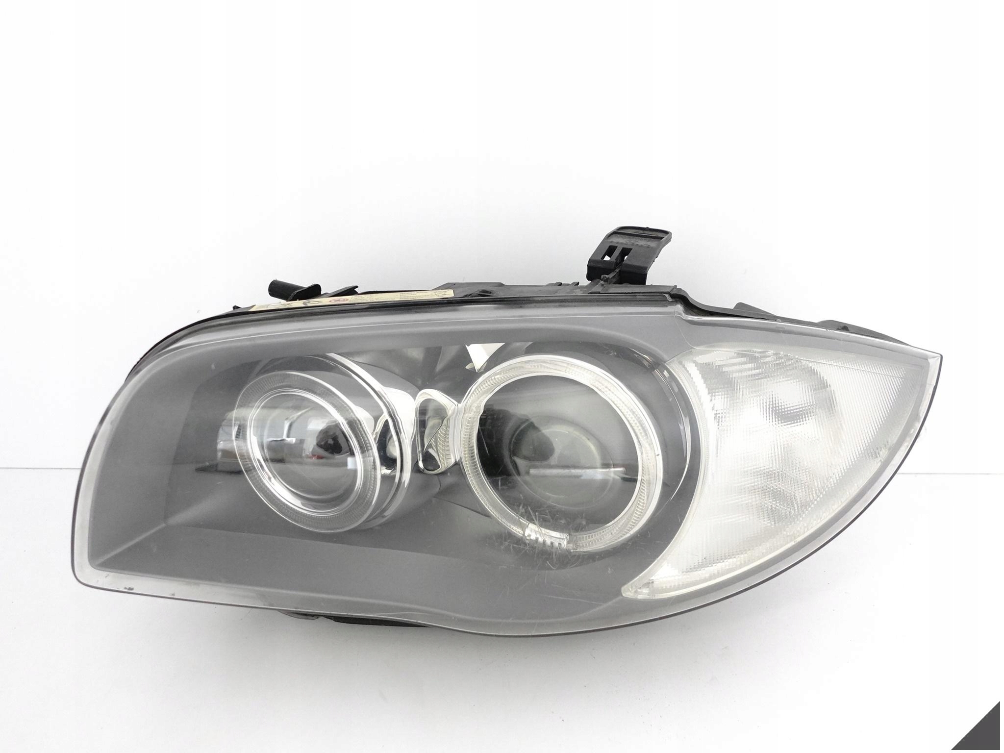 BMW 1 E81 E82 E87 E88 07-11 LCI / LIFT LAMPA XENON NIESKRĘTNA LEWA PRZÓD EU BMW 1 E81 E82 E87 E88 07-11 LCI / LIFT LAMPA XENON NIESKRĘTNA LEWA PRZÓD EU
