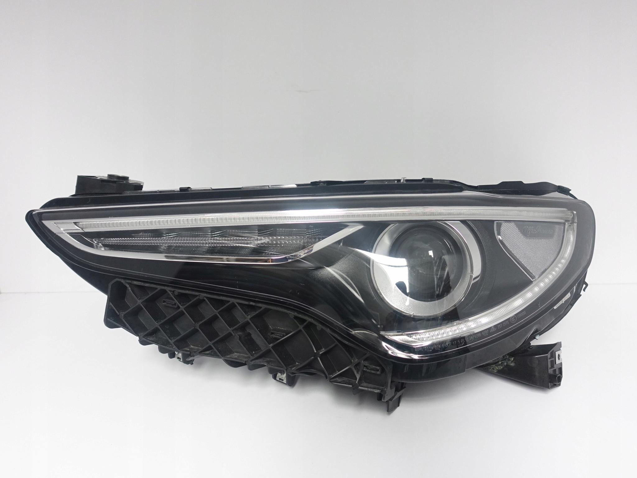 ALFA ROMEO STELVIO 16- XENON+LED SKRĘTNA LEWA LAMPA PRZÓD EU ALFA ROMEO STELVIO 16- XENON+LED SKRĘTNA LEWA LAMPA PRZÓD EU