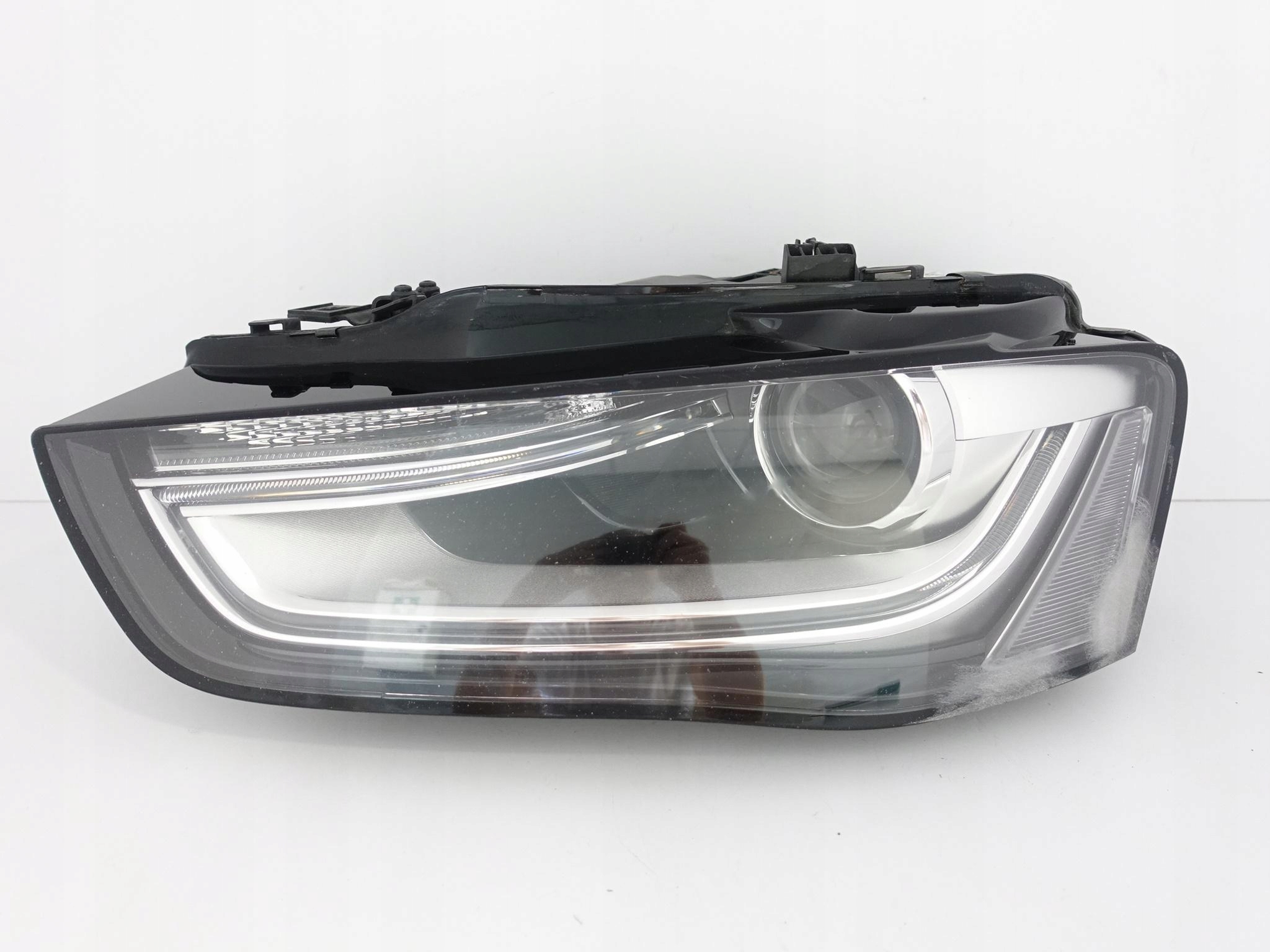 AUDI A4 S4 RS4 8K0 B8 LIFT 11-14 LAMPA XENON + LED NIESKRĘTNA LEWA EU AUDI A4 S4 RS4 8K0 B8 LIFT 11-14 LAMPA XENON + LED NIESKRĘTNA LEWA EU
