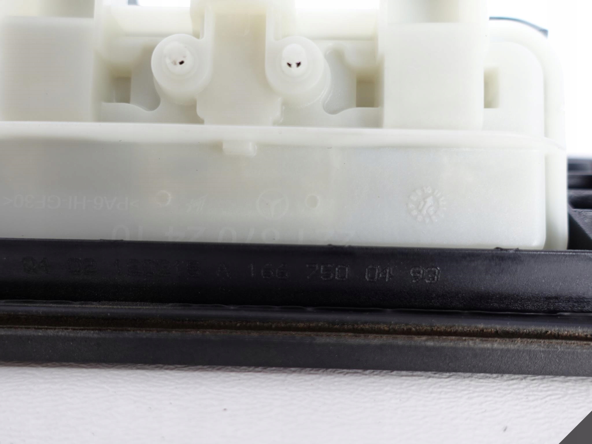 MERCEDES ML W166 W176 KLAMKA KLAPY MIKROSTYK TYŁ MERCEDES ML W166 W176 KLAMKA KLAPY MIKROSTYK TYŁ - obrazek 5