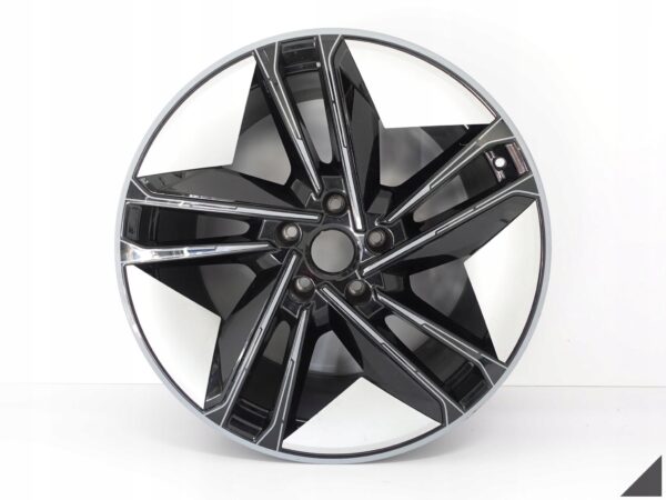 AUDI E-TRON GT RS 4J3 20- FELGA 11,5X21 ET66 5X112 AUDI E-TRON GT RS 4J3 20- FELGA 11,5X21 ET66 5X112
