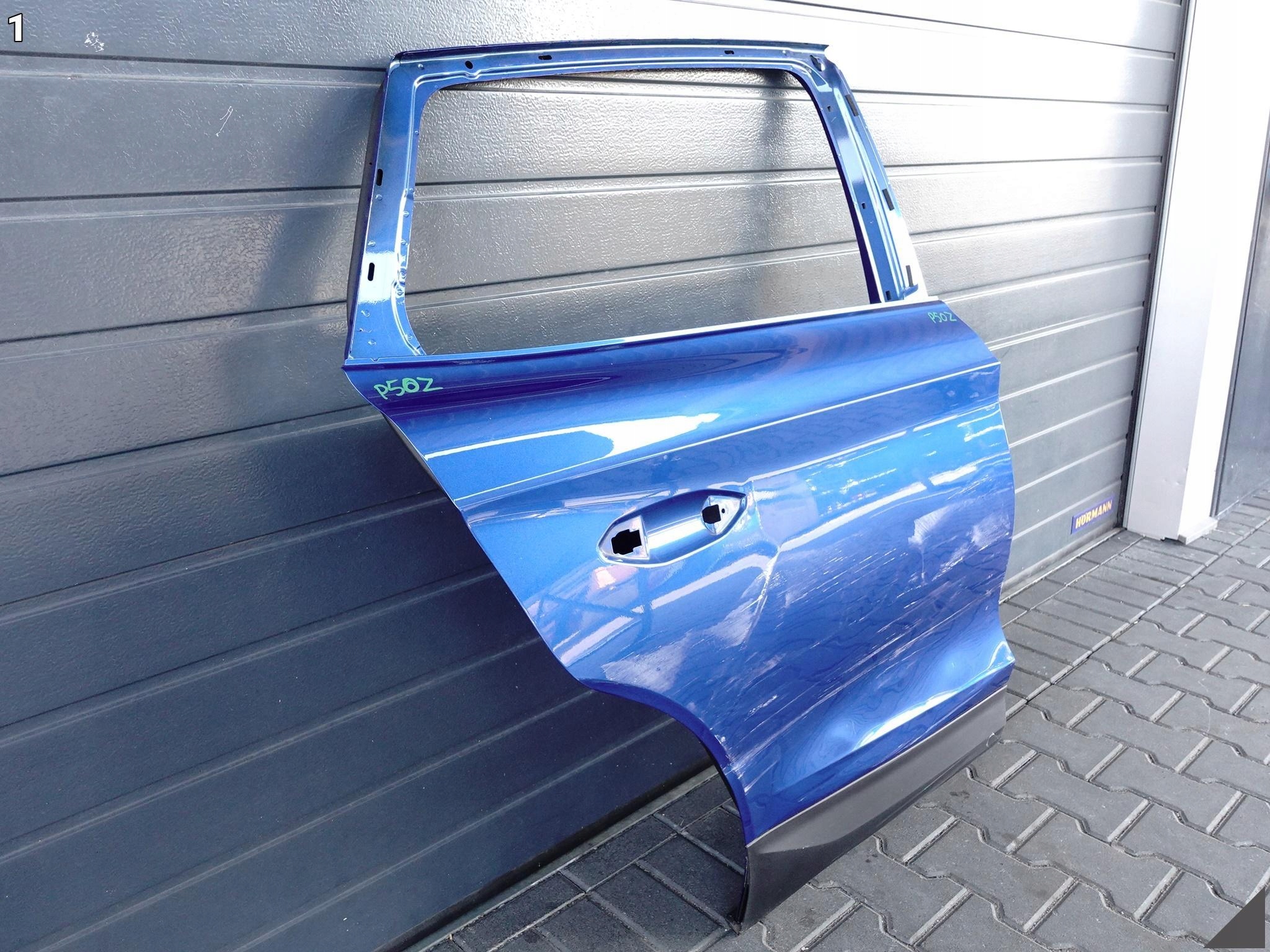 SKODA ENYAQ IV 5LA SUV 20- DRZWI DOOR PRAWE TYŁ + LISTWA * USZKODZONE * SKODA ENYAQ IV 5LA SUV 20- DRZWI DOOR PRAWE TYŁ + LISTWA * USZKODZONE * - obrazek 2