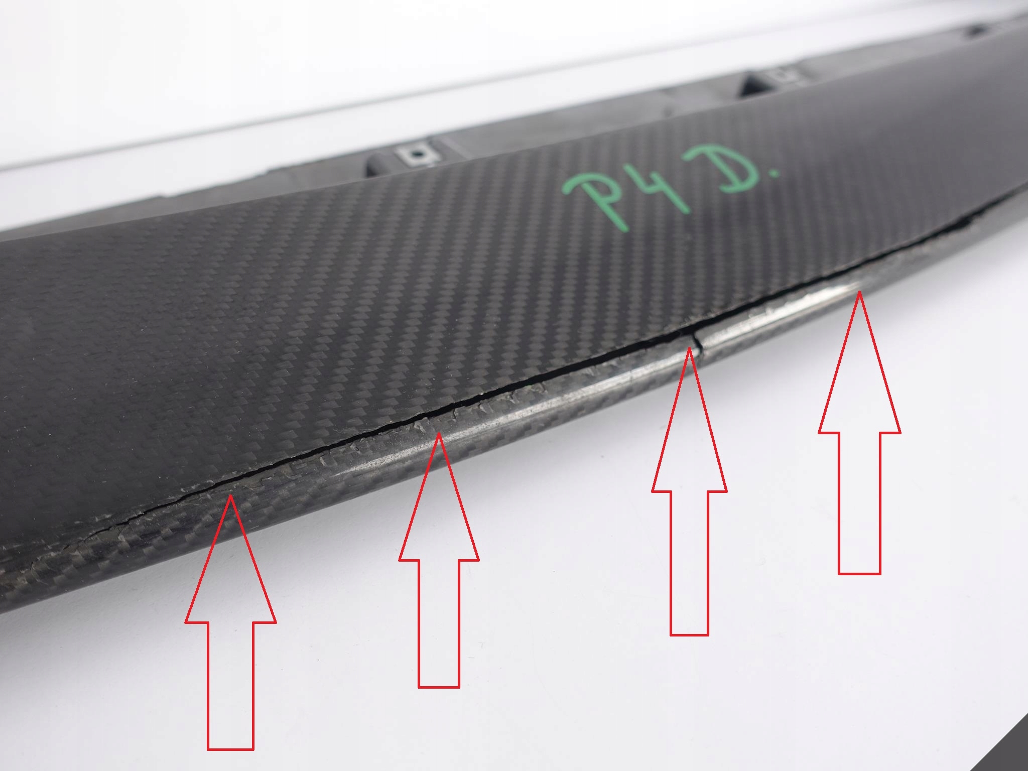 MASERATI LEVANTE TROFEO GTS LIFT CARBON SPOILER MASERATI LEVANTE TROFEO GTS LIFT CARBON SPOILER - obrazek 5
