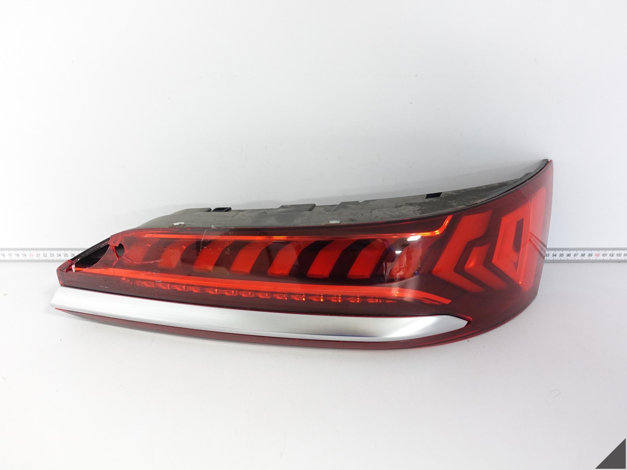 AUDI Q7 SQ7 II 4M0 LIFT 19-24 LAMPA LED PRAWA TYŁ EUROPA LISTWA USZKODZONA AUDI Q7 SQ7 II 4M0 LIFT 19-24 LAMPA LED PRAWA TYŁ EUROPA LISTWA USZKODZONA