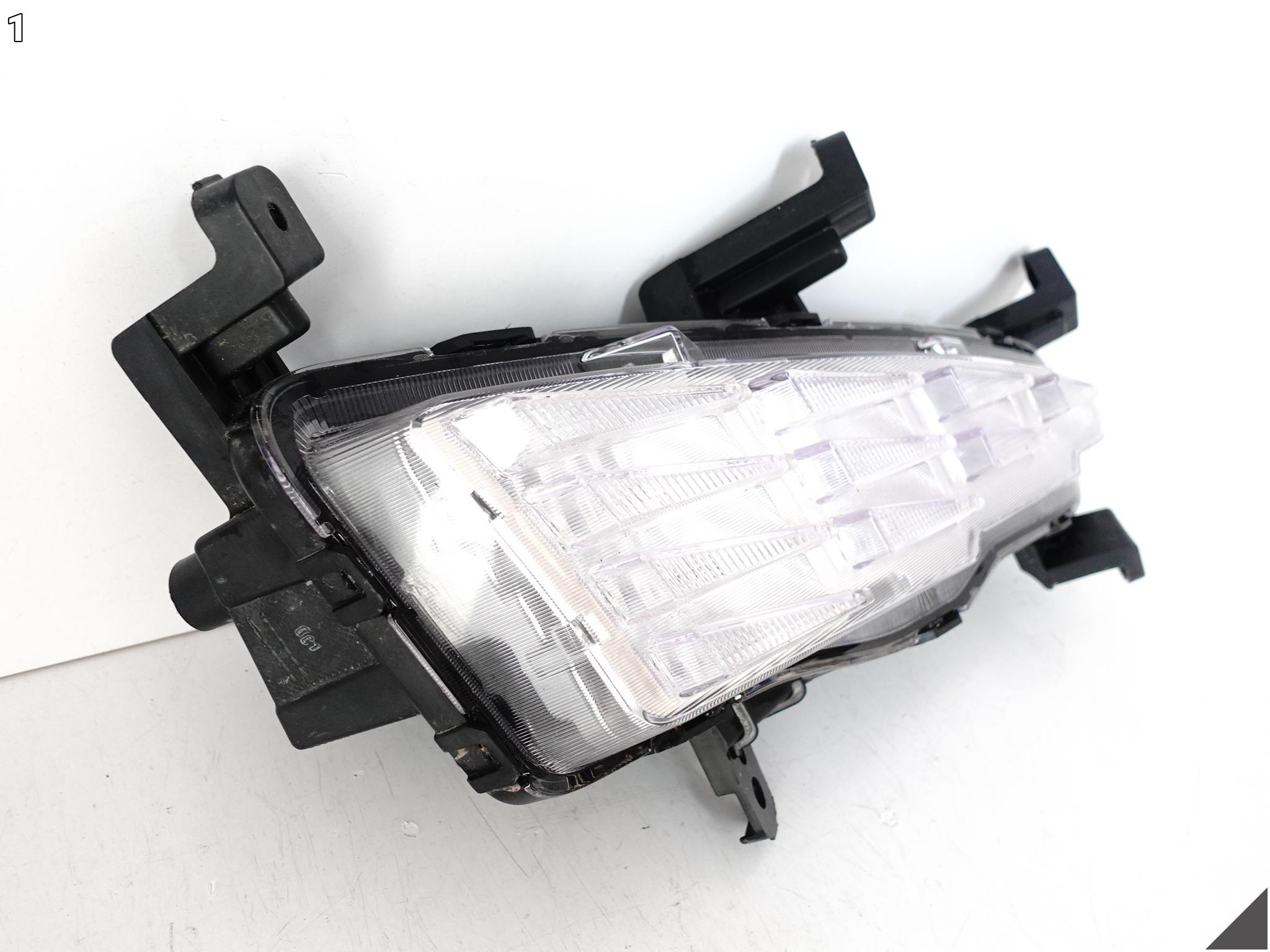 HYUNDAI I30 III 3 PDE LIFT 20-24 DRL HALOGEN LED PRAWY W ZDERZAK PRZÓD HYUNDAI I30 III 3 PDE LIFT 20-24 DRL HALOGEN LED PRAWY W ZDERZAK PRZÓD - obrazek 2