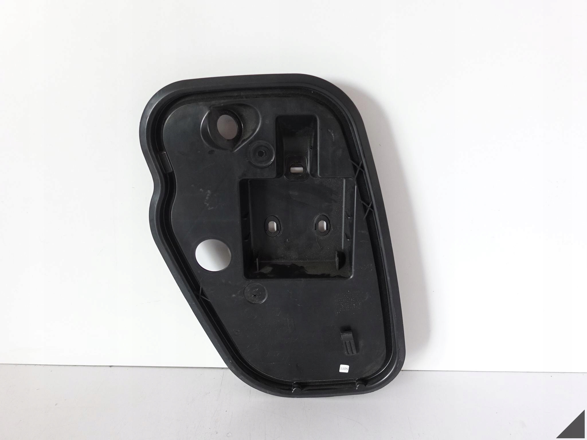 SKODA OCTAVIA 3 III 5E1 5E0 12-20 OSŁONA ZAŚLEPKA DRZWI LEWA 5E0837915F SKODA OCTAVIA 3 III 5E1 5E0 12-20 OSŁONA ZAŚLEPKA DRZWI LEWA 5E0837915F