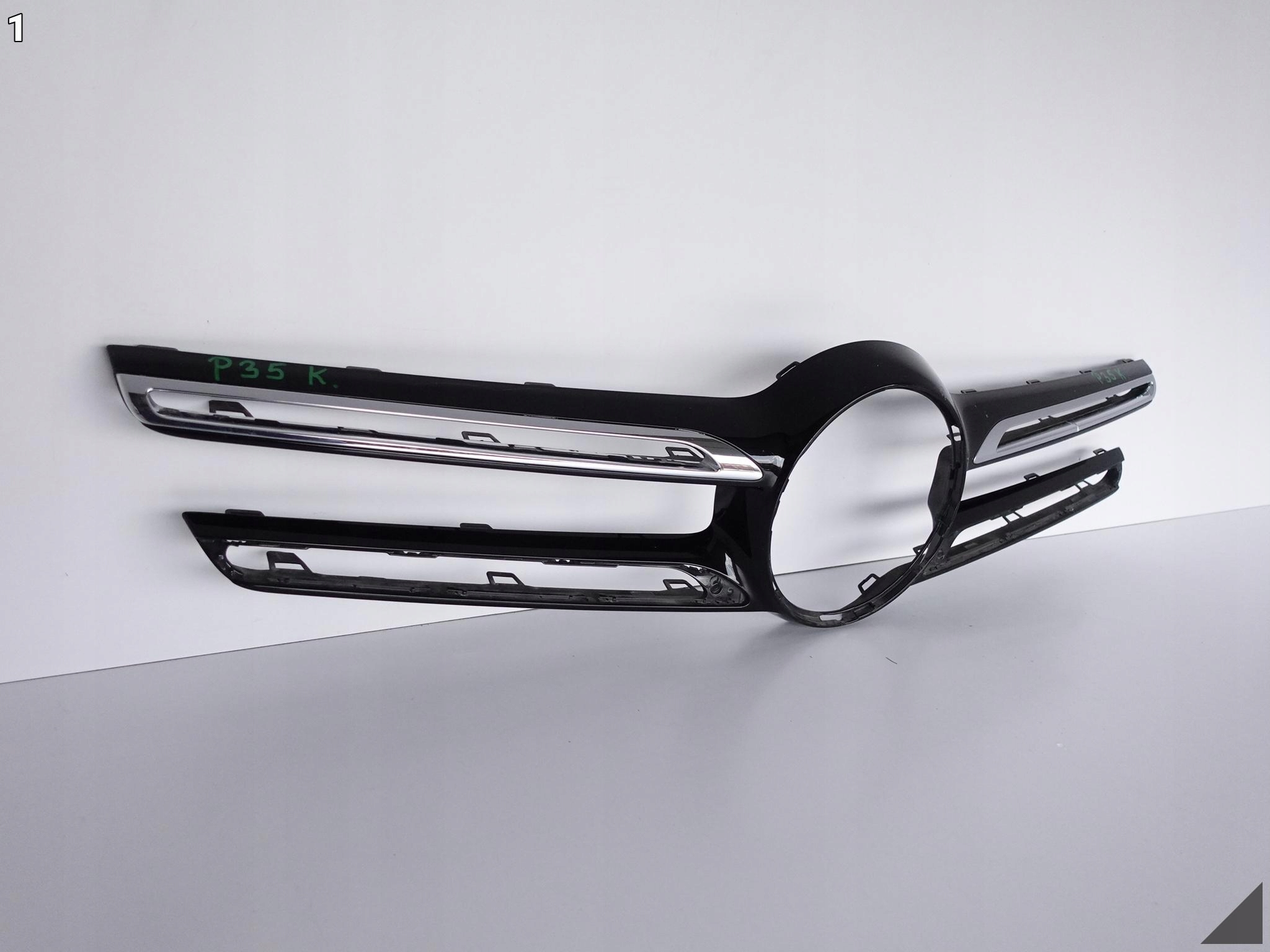 MERCEDES GLE SUV W166 15-19 GRILL ATRAPA CHROM LISTWA MERCEDES GLE SUV W166 15-19 GRILL ATRAPA CHROM LISTWA - obrazek 2