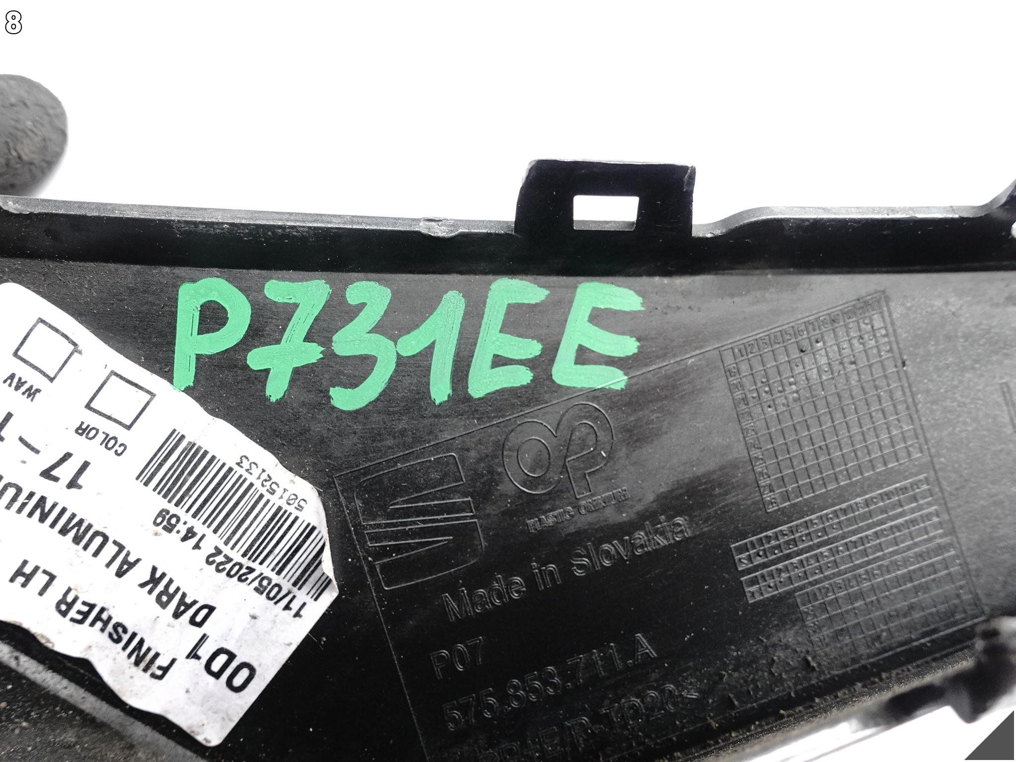 CUPRA ATECA 575 LIFT 21-24 LISTWA ATRAPA W ZDERZAK LEWA PRZÓD 575853711A CUPRA ATECA 575 LIFT 21-24 LISTWA ATRAPA W ZDERZAK LEWA PRZÓD 575853711A - obrazek 9