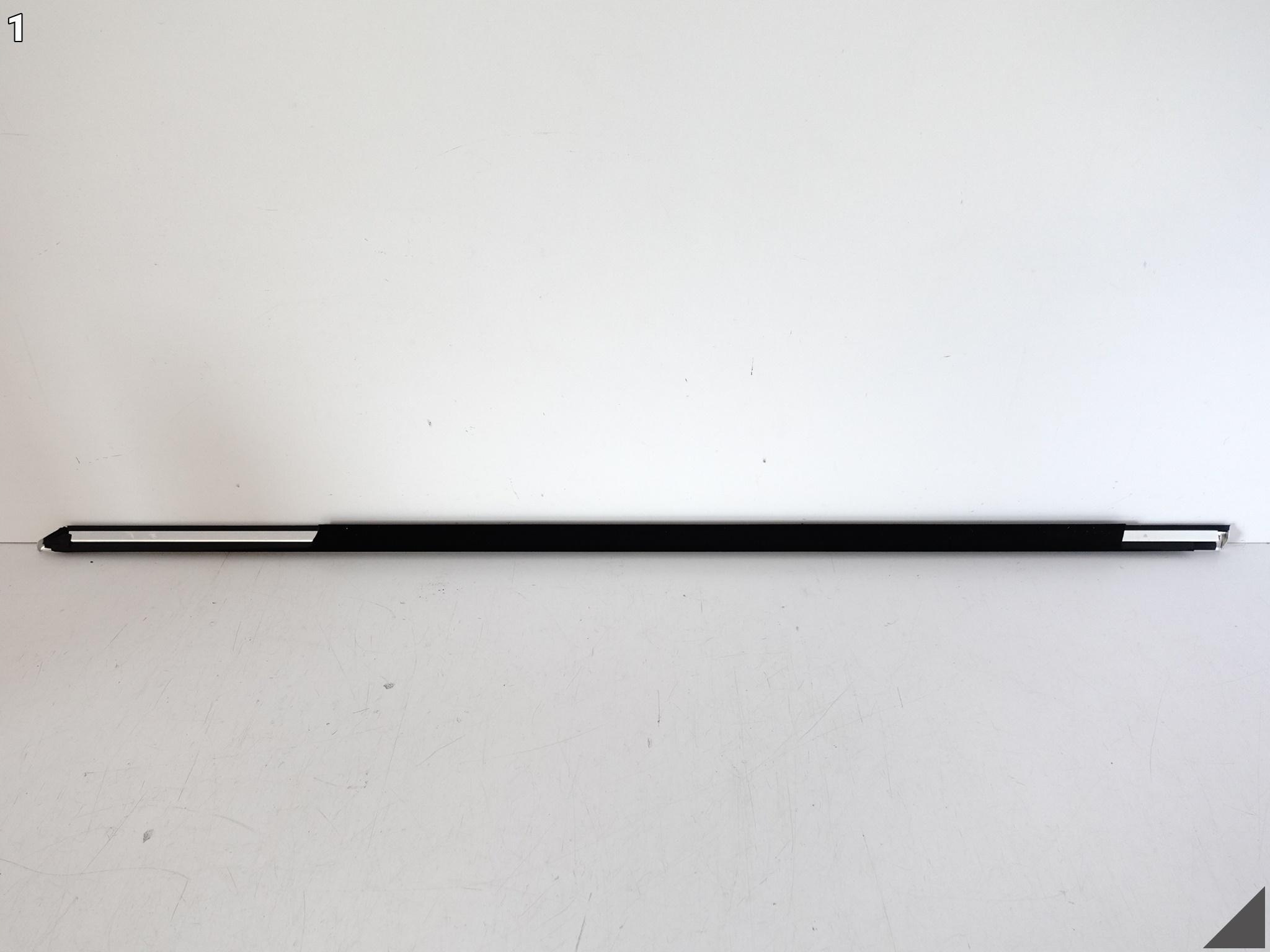 BMW 7 F01 F02 F04 PRZED / PO LIFT LCI 08-15 LISTWA ZGARNIAJĄCA PRAWA PRZÓD BMW 7 F01 F02 F04 PRZED / PO LIFT LCI 08-15 LISTWA ZGARNIAJĄCA PRAWA PRZÓD - obrazek 2