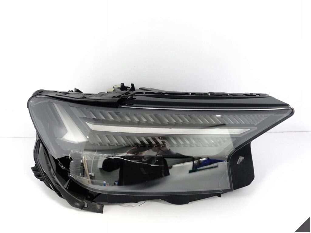 AUDI Q4 E-TRON 89A 21- LAMPA MATRIX HIGH FULL LED PRAWA PRZÓD EUROPA *036D* AUDI Q4 E-TRON 89A 21- LAMPA MATRIX HIGH FULL LED PRAWA PRZÓD EUROPA *036D*
