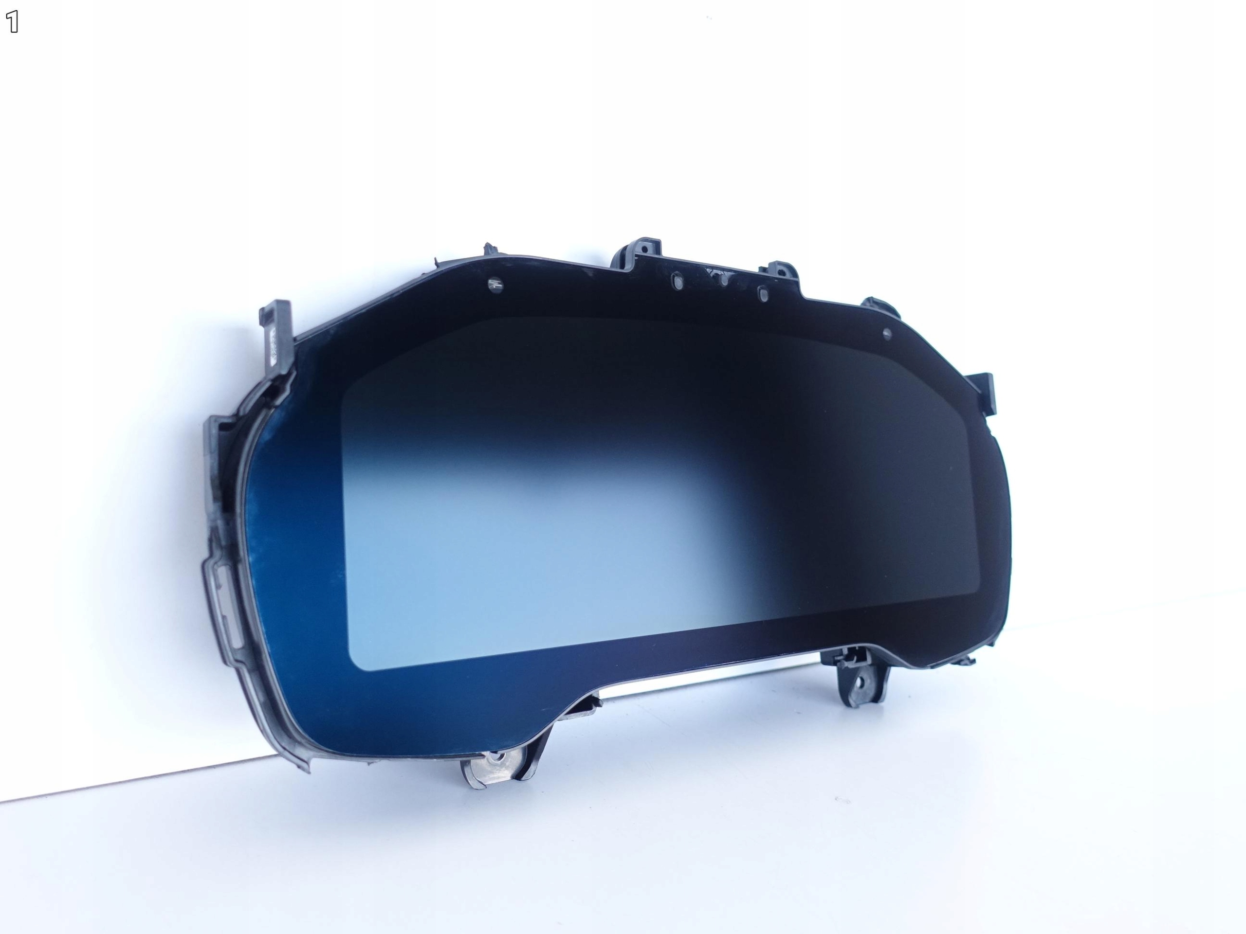 BMW M5 F90 G30 G20 X3 G01 X5 G05 G14 M8 G11 G32 LIVE HUD LICZNIK ZEGARY LED BMW M5 F90 G30 G20 X3 G01 X5 G05 G14 M8 G11 G32 LIVE HUD LICZNIK ZEGARY LED - obrazek 2