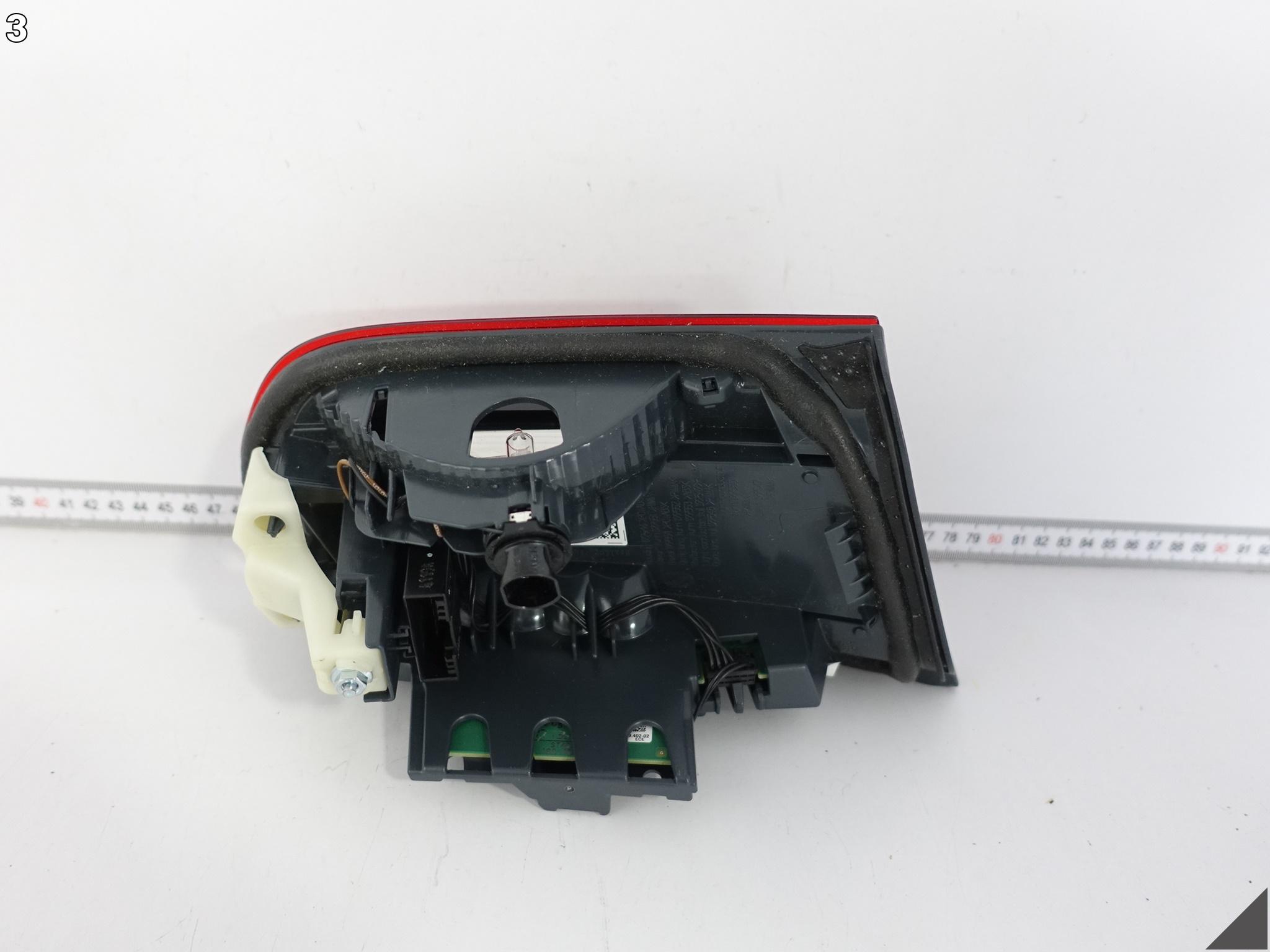 BMW 3 F30 F31 M3 F80 LCI LIFT 15-18 LAMPA LED NA POKRYWIE BAGAŻNIKA PRAWA BMW 3 F30 F31 M3 F80 LCI LIFT 15-18 LAMPA LED NA POKRYWIE BAGAŻNIKA PRAWA - obrazek 4