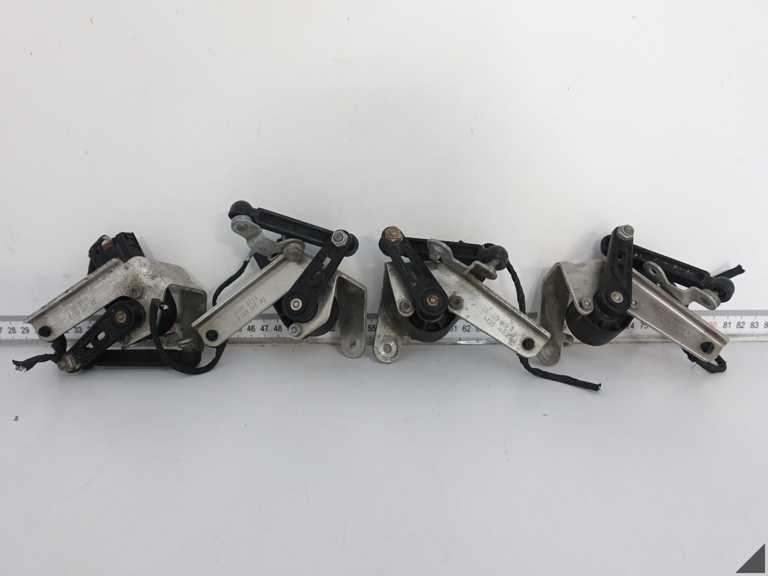 BMW G30 G31 G11 G12 G32 F90 F91 F92 G14 G15 CZUJNIK POZIOMOWANIA ŚWIATEŁ BMW G30 G31 G11 G12 G32 F90 F91 F92 G14 G15 CZUJNIK POZIOMOWANIA ŚWIATEŁ - obrazek 2