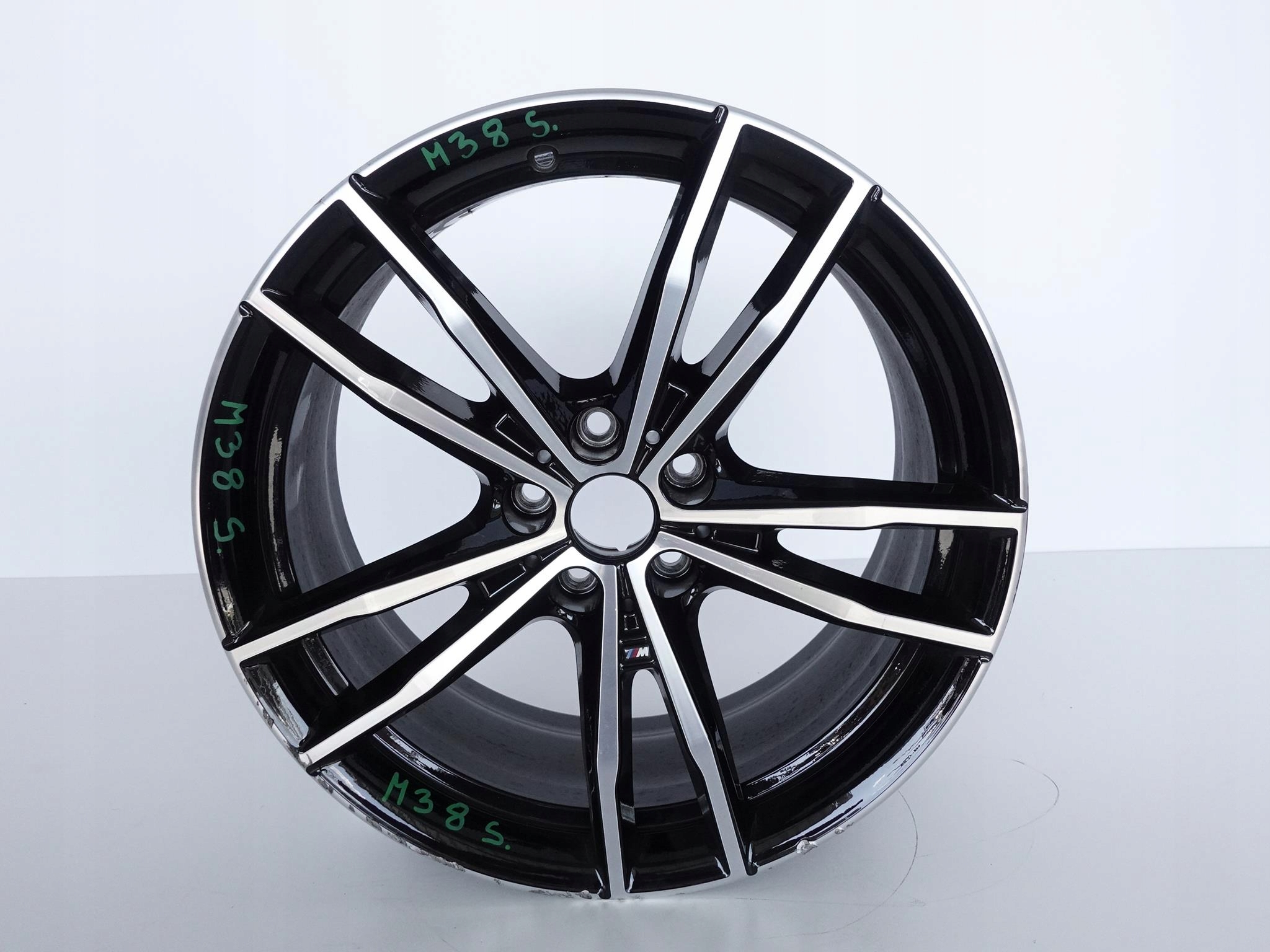 BMW M-PAKIET G20 G21 FELGA 8JX19 IS27 5X112 BMW M-PAKIET G20 G21 FELGA 8JX19 IS27 5X112