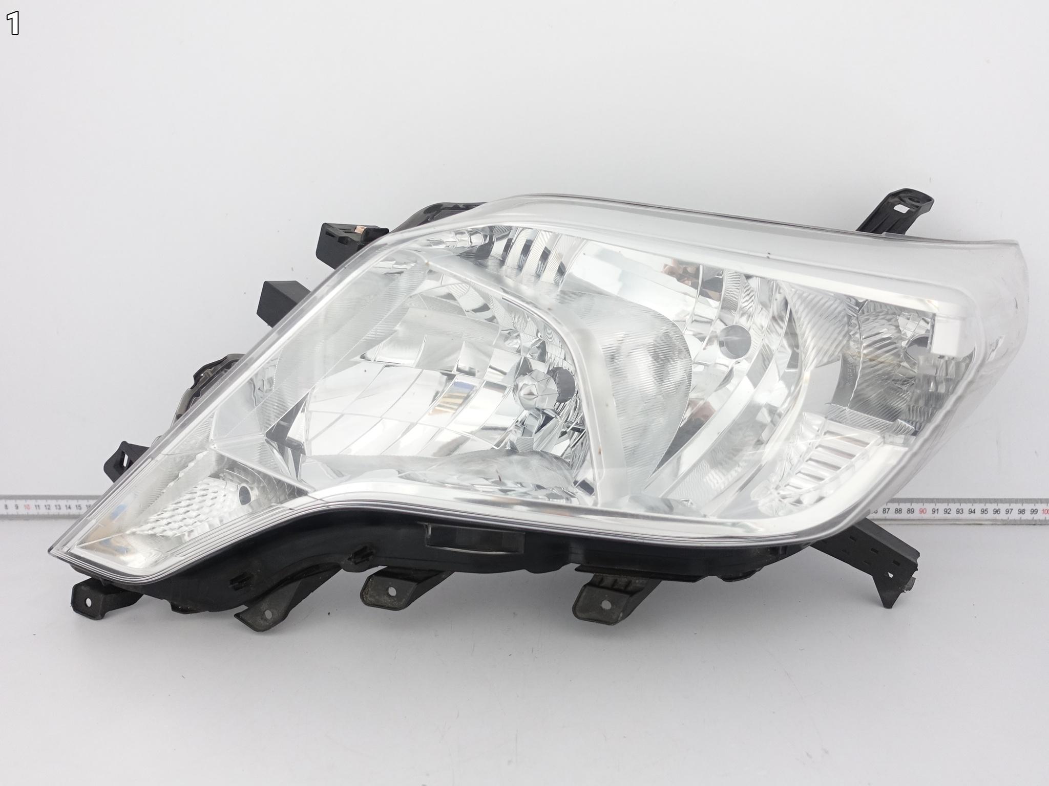 TOYOTA LAND CRUISER J150 150 LIFT 13-17 LAMPA LEWA ZWYKŁA PRZÓD EUROPA TOYOTA LAND CRUISER J150 150 LIFT 13-17 LAMPA LEWA ZWYKŁA PRZÓD EUROPA - obrazek 2