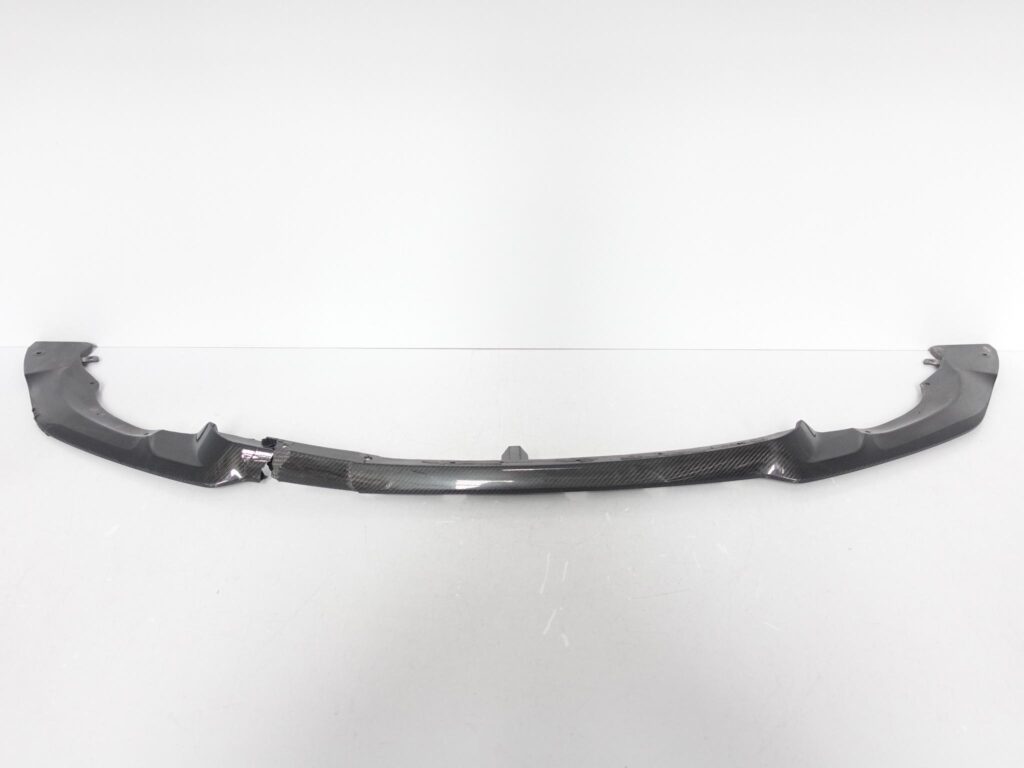 BMW M4 F82 F83 M3 F80 CS LCI LIFT SPOILER CARBON W ZDERZAK PRZÓD USZKODZONY BMW M4 F82 F83 M3 F80 CS LCI LIFT SPOILER CARBON W ZDERZAK PRZÓD USZKODZONY