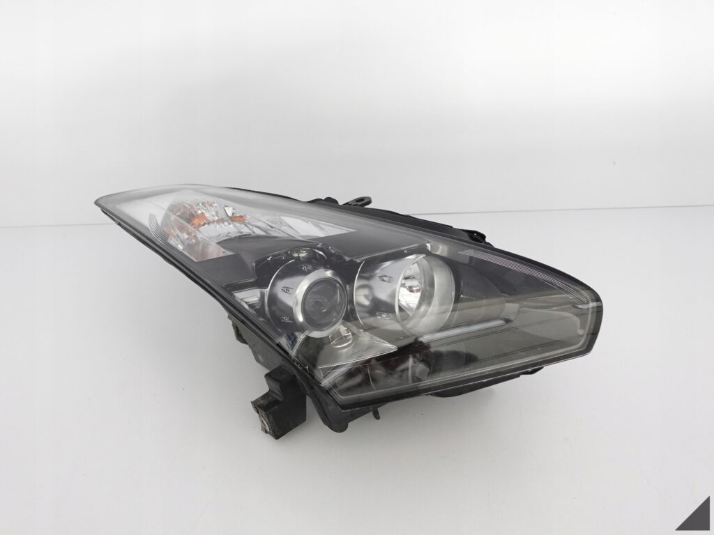 NISSAN GTR GT-R R35 08- LAMPA XENON PRAWA EUROPA