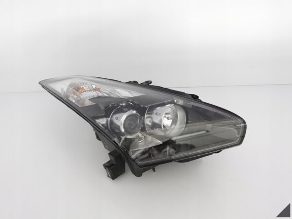 NISSAN GTR GT-R R35 08- LAMPA XENON PRAWA EUROPA NISSAN GTR GT-R R35 08- LAMPA XENON PRAWA EUROPA