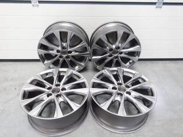 TOYOTA RAV4 FELGI KOMPLET 7,5Jx18 ET45 5×114,3 TOYOTA RAV4 FELGI KOMPLET 7,5Jx18 ET45 5x114,3