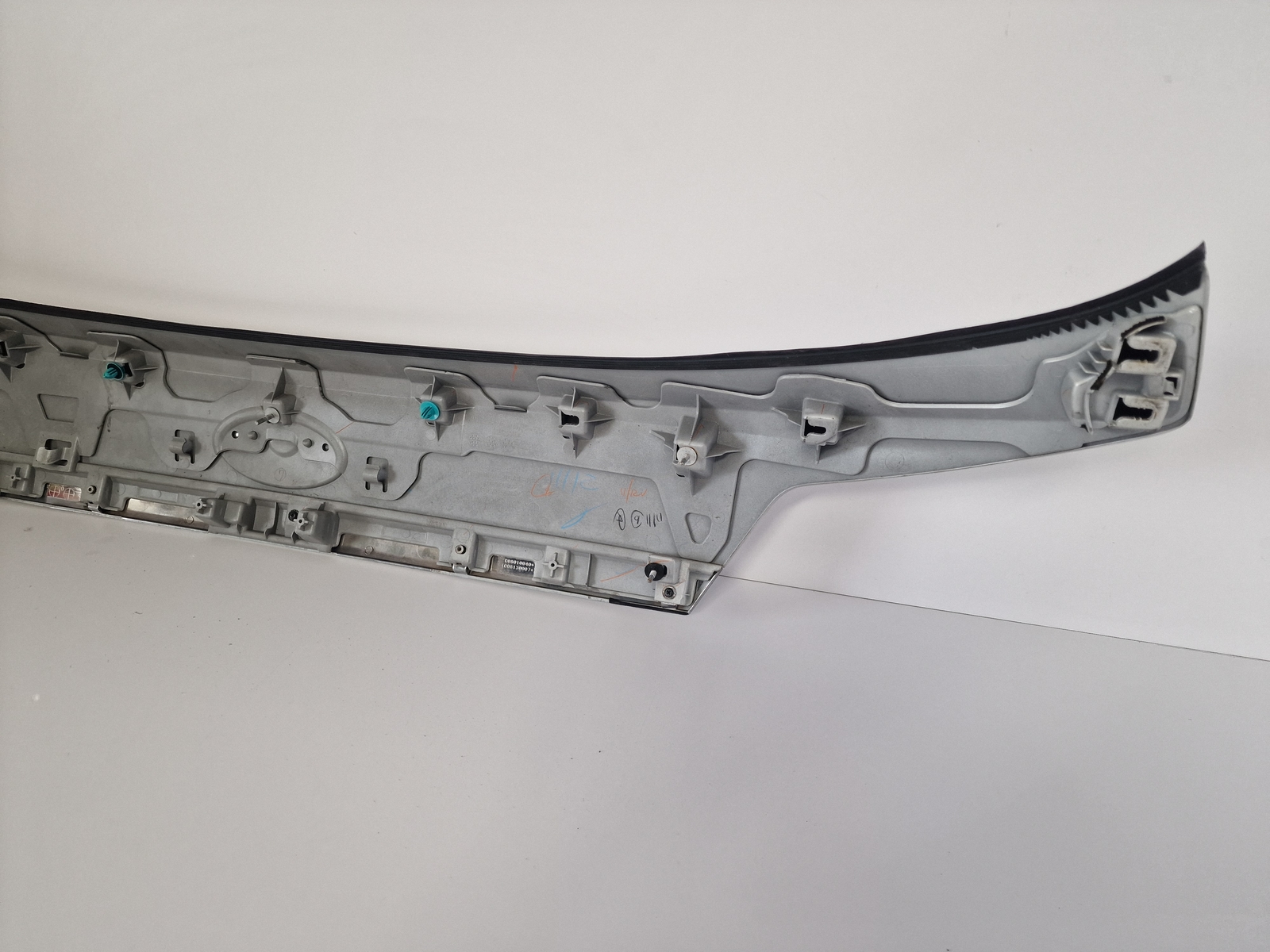 SUBARU LEGACY LISTWA BLENDA 09-13 TYŁ TYLNA SUBARU LEGACY LISTWA BLENDA 09-13 TYŁ TYLNA - obrazek 10