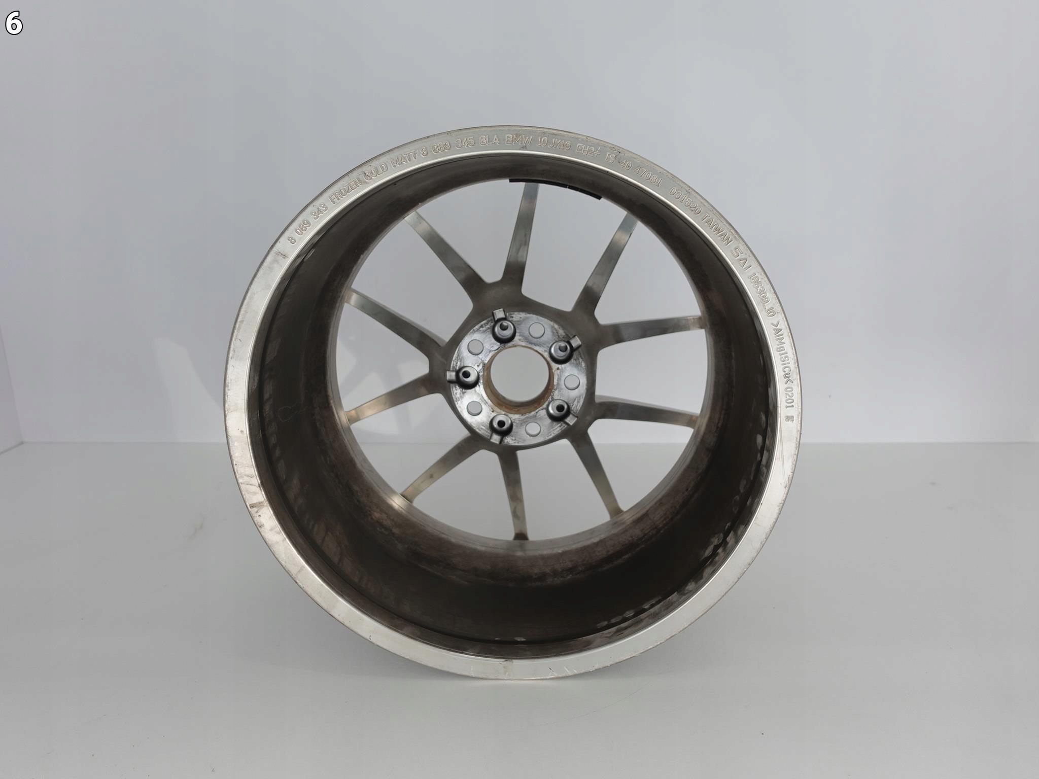 BMW M2 CS F87 LCI 10JX19 IS40 5X120 FELGA GOLD BMW M2 CS F87 LCI 10JX19 IS40 5X120 FELGA GOLD - obrazek 7