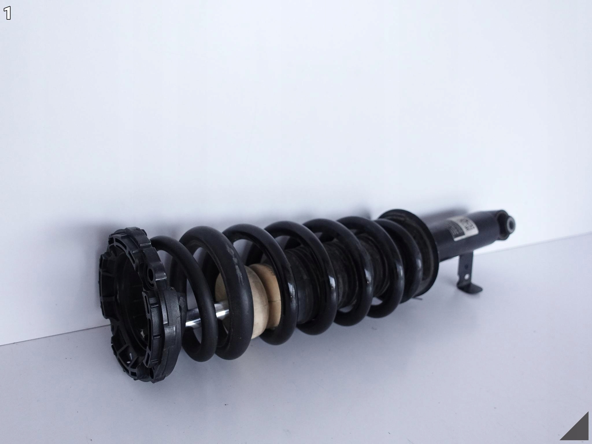 BMW X3M F97 X4M F98 M-POWER AMORTYZATOR VDC TYŁ R BMW X3M F97 X4M F98 M-POWER AMORTYZATOR VDC TYŁ R - obrazek 2