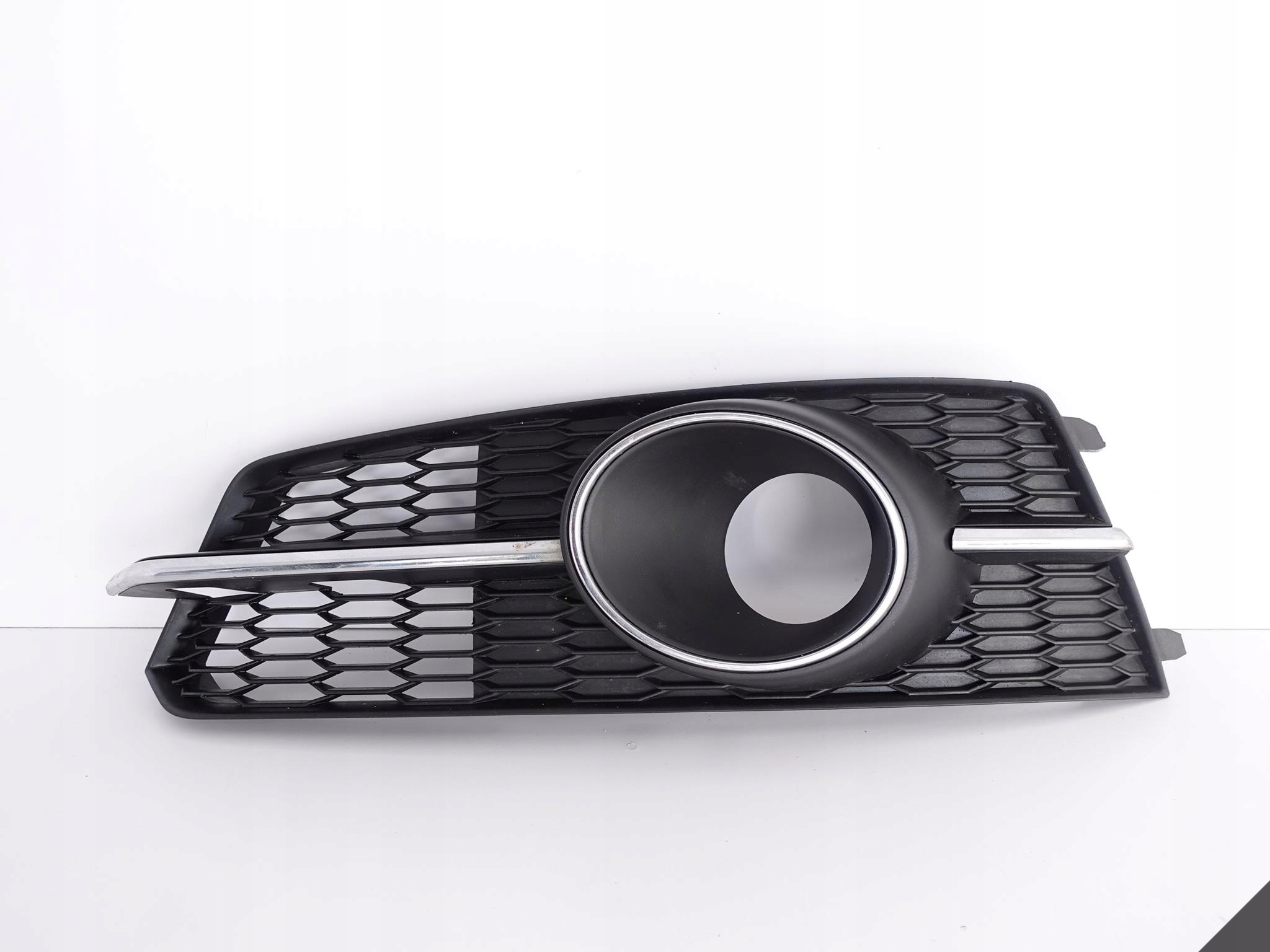 AUDI A6 C7 4G0 LIFT S-LINE 14-18 KRATKA LEWA AUDI A6 C7 4G0 LIFT S-LINE 14-18 KRATKA LEWA