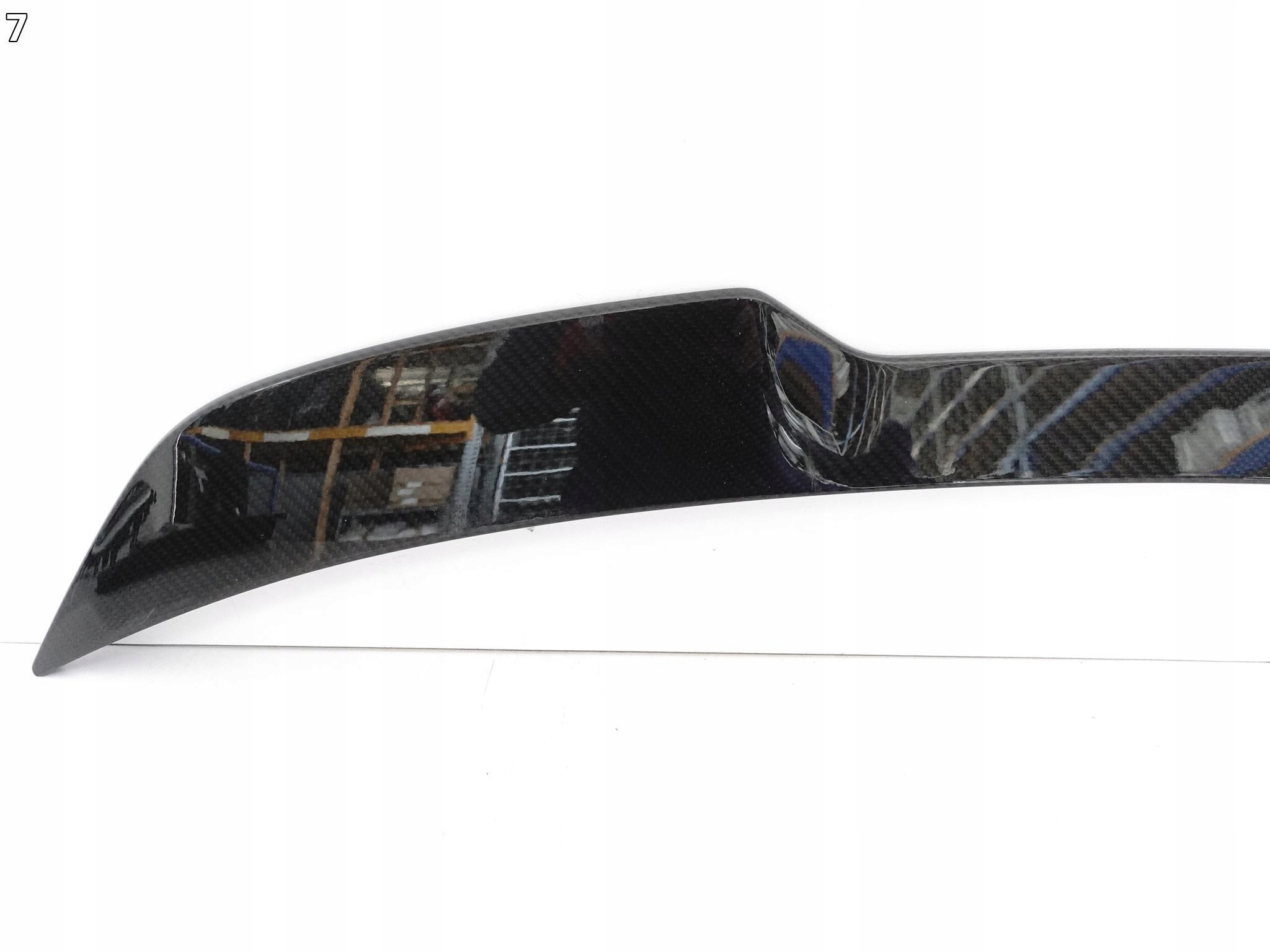 ASTON MARTIN DBX 707 DBX707 SPOILER LOTKA CARBON LISTWA KLAPY TYŁ ASTON MARTIN DBX 707 DBX707 SPOILER LOTKA CARBON LISTWA KLAPY TYŁ - obrazek 8