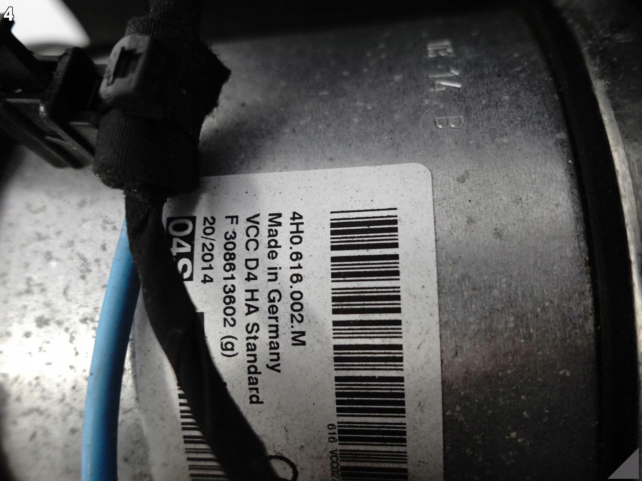 AUDI A8 S8 4H0 D4 ZAWIESZENIE PNEUMATYCZNE AMORTYZATOR PRAWY TYŁ *110KM* AUDI A8 S8 4H0 D4 ZAWIESZENIE PNEUMATYCZNE AMORTYZATOR PRAWY TYŁ *110KM* - obrazek 5
