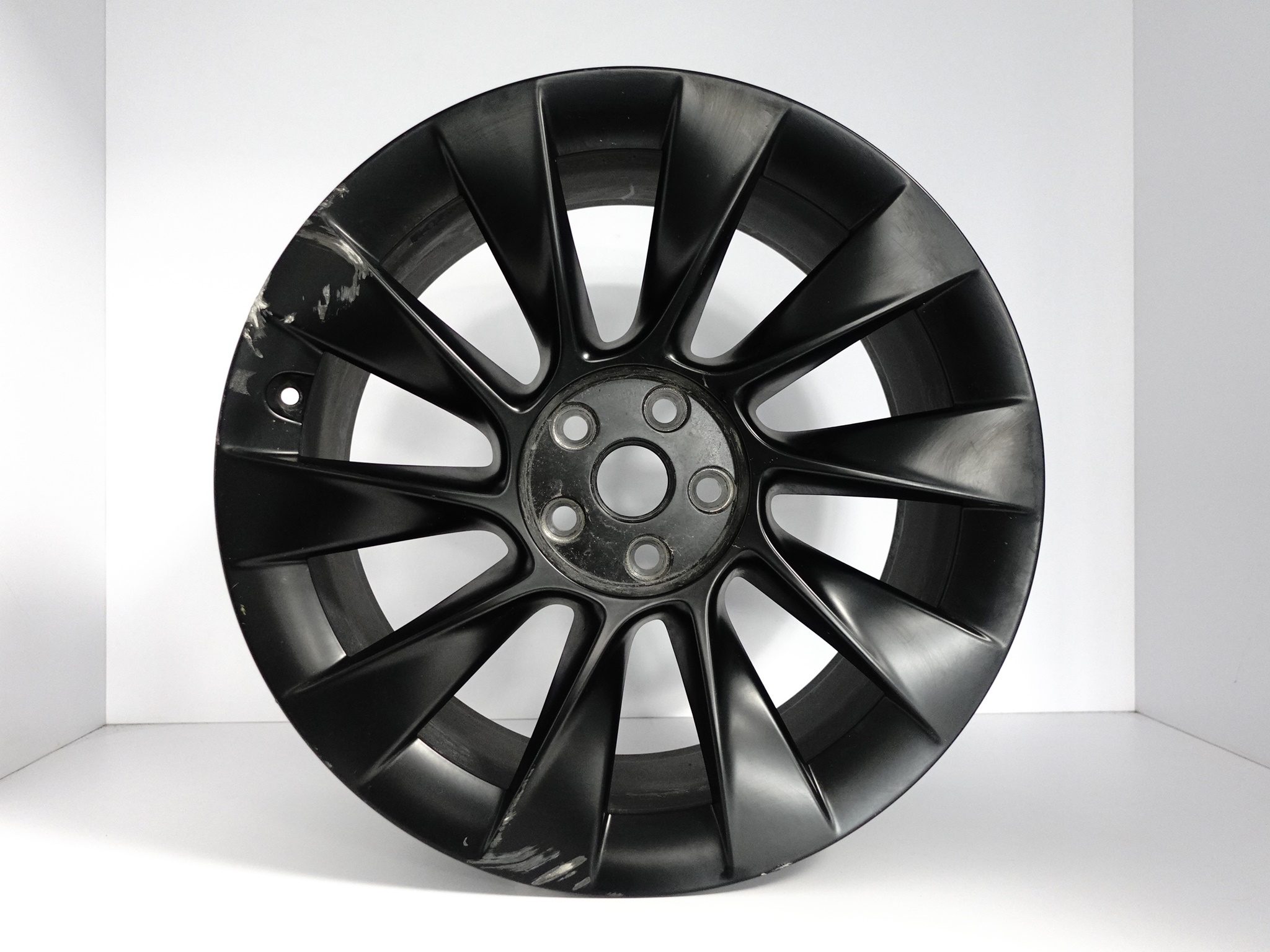 TESLA MODEL Y PERFORMANCE 20- FELGA 9,5JX20 ET45 5X114,3 TESLA MODEL Y PERFORMANCE 20- FELGA 9,5JX20 ET45 5X114,3