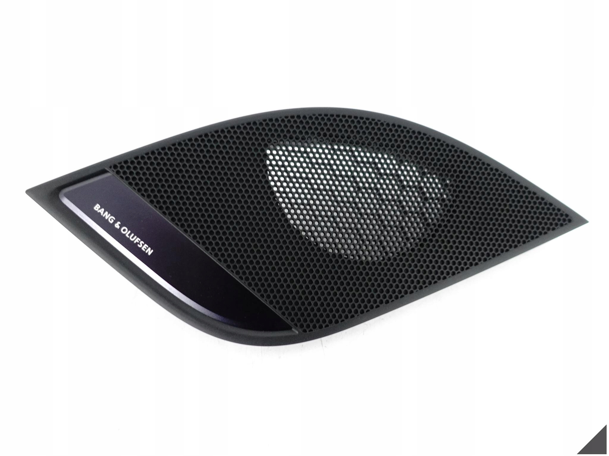 AUDI A5 F5 8W6 A4 8W0 B9 15- OSŁONA GŁOŚNIKA LEWA PRZÓD BANG & OLUFSEN UK AUDI A5 F5 8W6 A4 8W0 B9 15- OSŁONA GŁOŚNIKA LEWA PRZÓD BANG & OLUFSEN UK