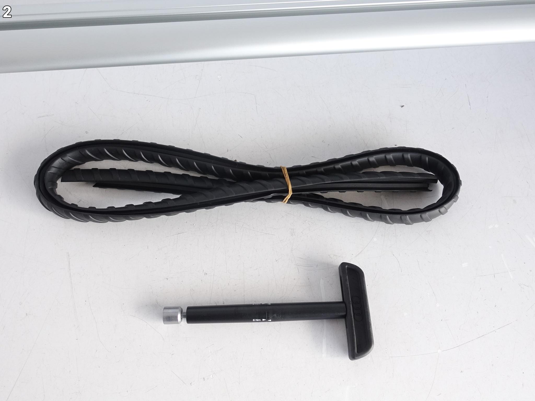 AUDI Q5 SQ5 I 8R0 LIFT 08-16 BELKI BAGAŻNIK DACHOWY NA RELINGI + KLUCZ AUDI Q5 SQ5 I 8R0 LIFT 08-16 BELKI BAGAŻNIK DACHOWY NA RELINGI + KLUCZ - obrazek 3