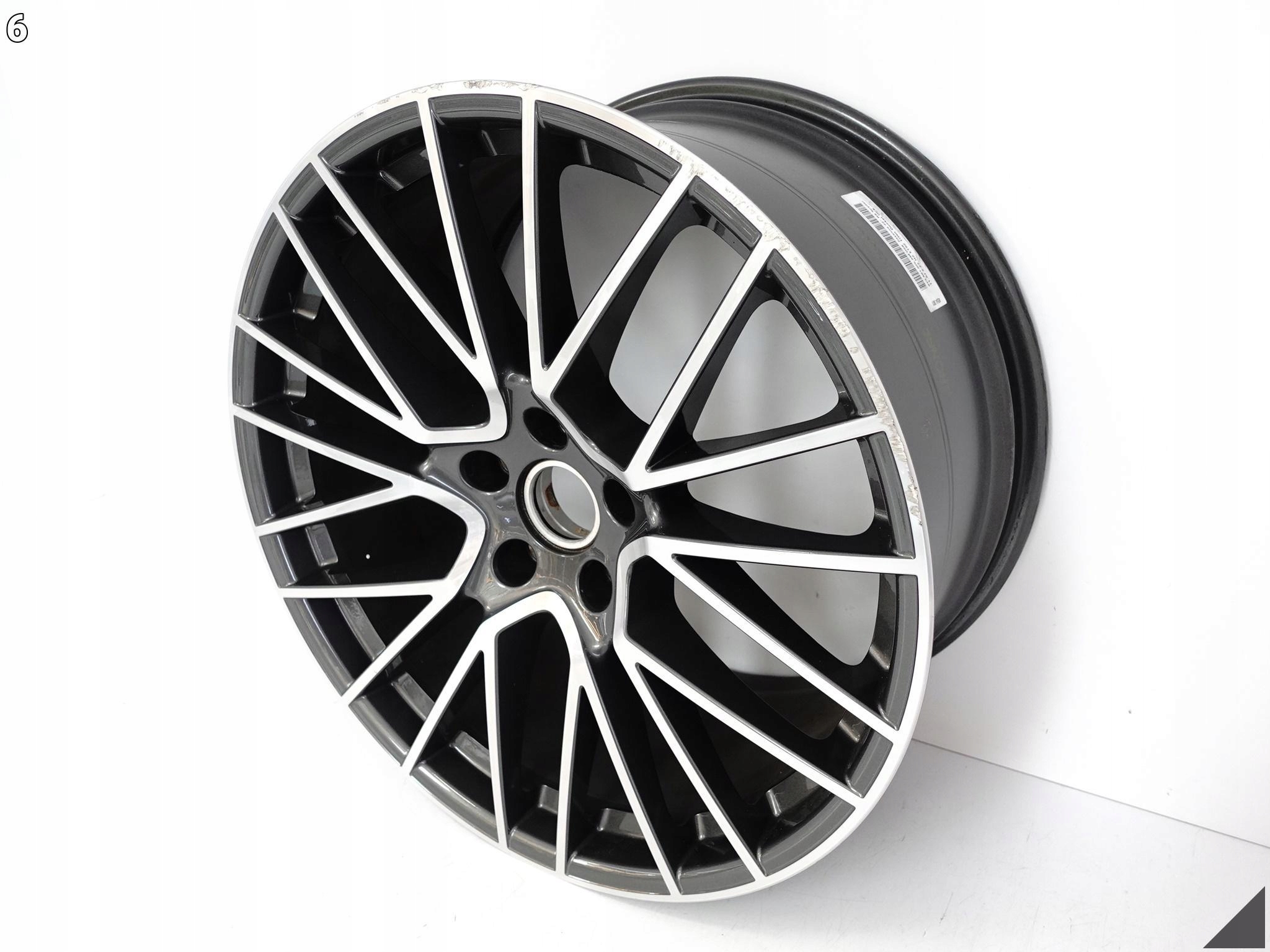 PORSCHE CAYENNE 9Y3 COUPE RS SPYDER FELGA ALUFELGA 11,5Jx22 ET52 5×130 OC6 PORSCHE CAYENNE 9Y3 COUPE RS SPYDER FELGA ALUFELGA 11,5Jx22 ET52 5x130 OC6 - obrazek 7