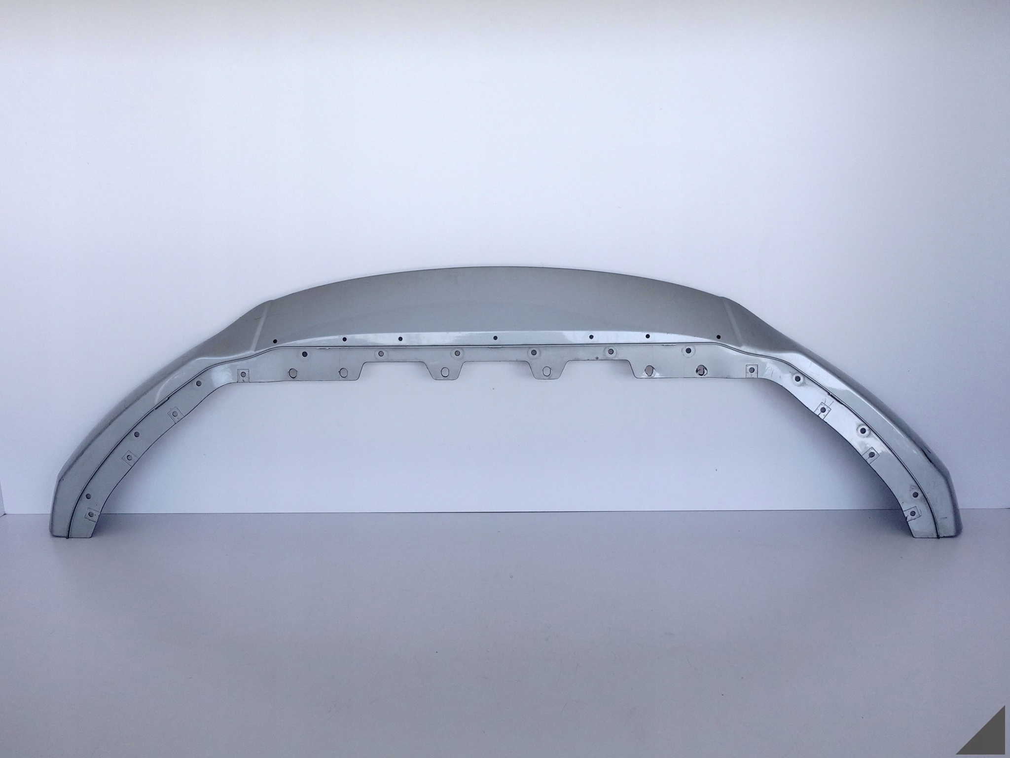 MASERATI LEVANTE M161 16- ZDERZAK SPOILER DYFUZOR PRZÓD MASERATI LEVANTE M161 16- ZDERZAK SPOILER DYFUZOR PRZÓD