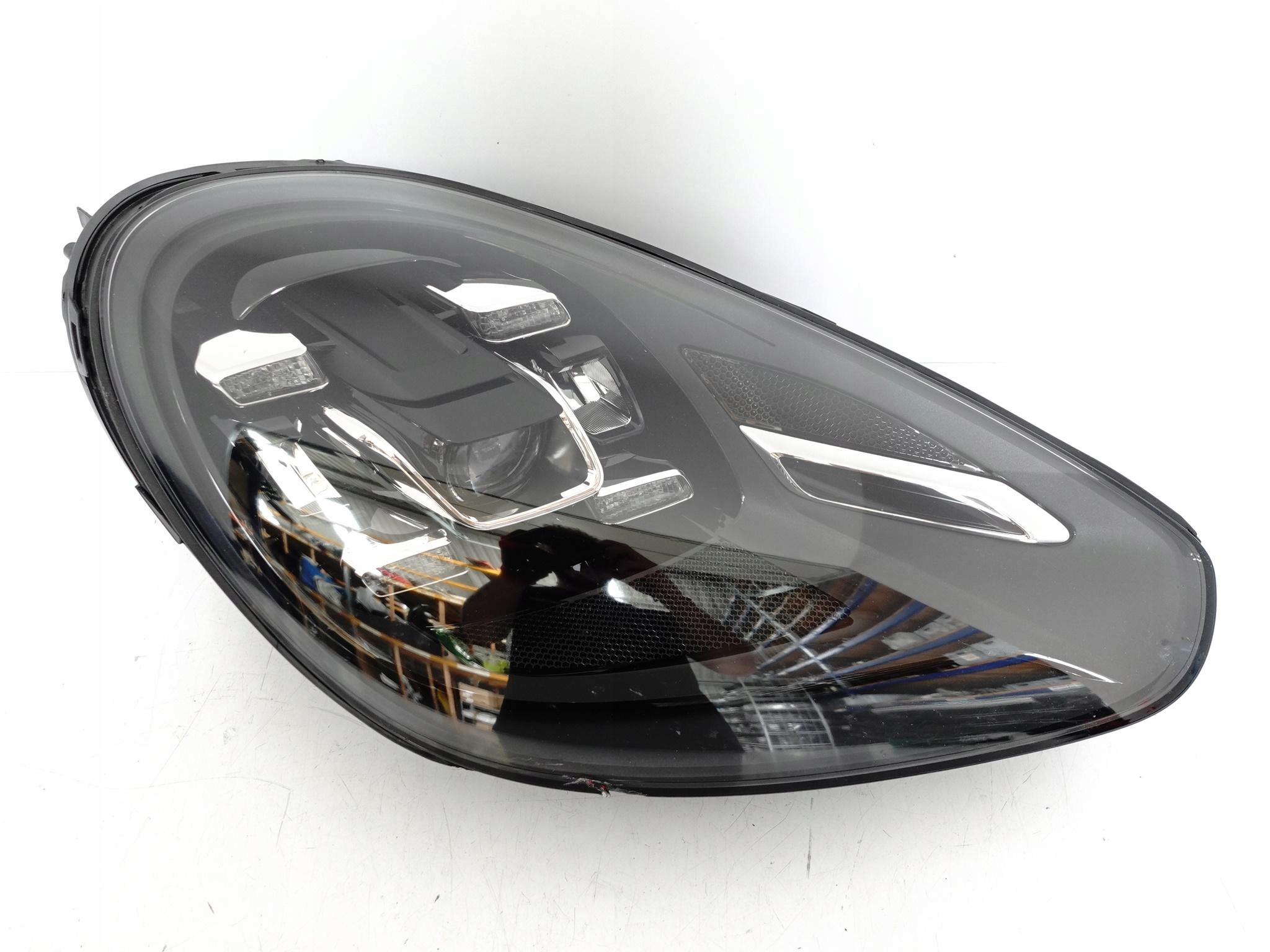 PORSCHE CAYENNE 7P5 LIFT 14-18 LAMPA FULL LED PRAWA PRZÓD EUROPA PORSCHE CAYENNE 7P5 LIFT 14-18 LAMPA FULL LED PRAWA PRZÓD EUROPA