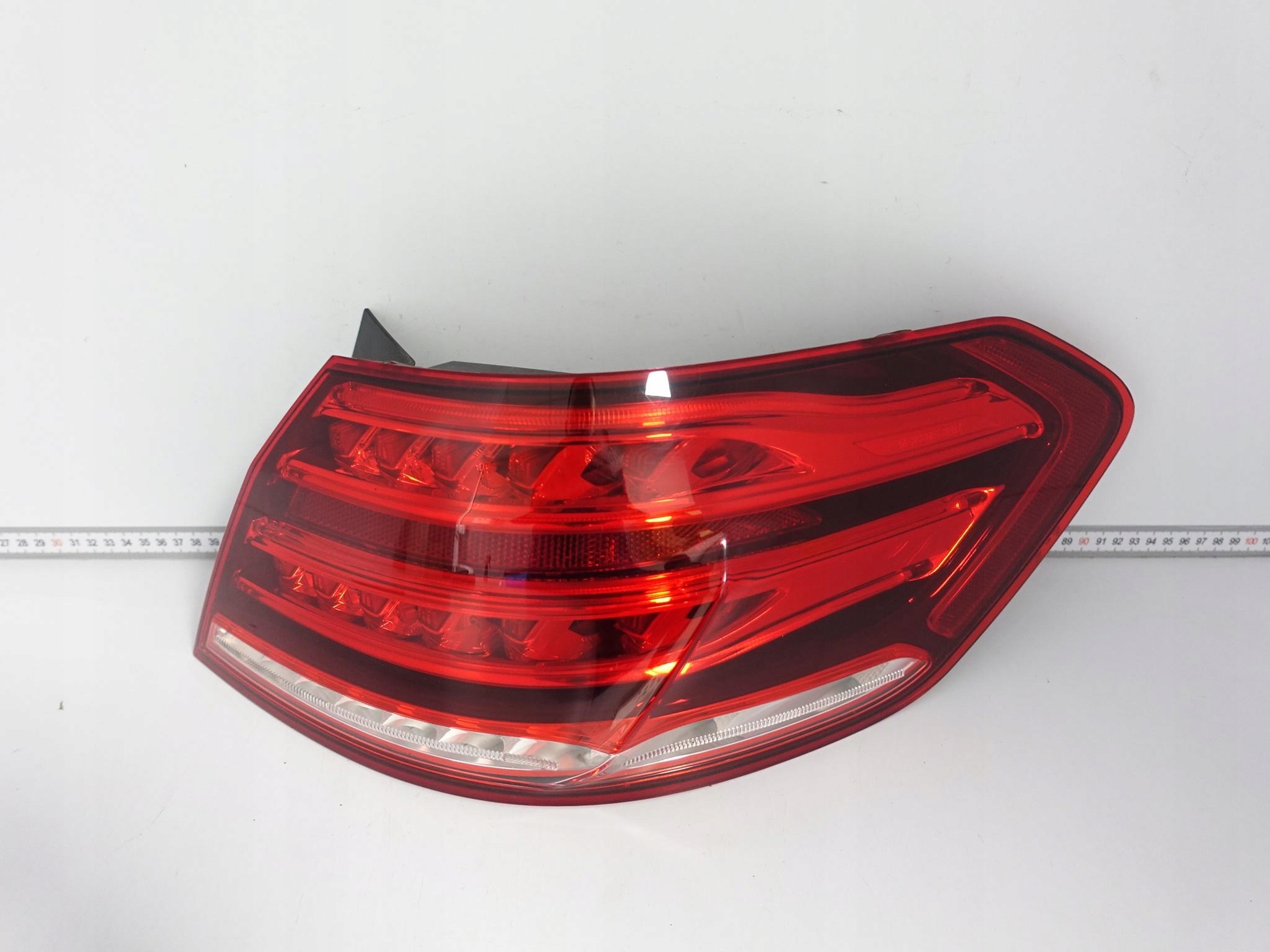 MERCEDES E-KLASA W212 SEDAN LIFT MOPF 12-16 LAMPA LED PRAWA TYŁ EUROPA MERCEDES E-KLASA W212 SEDAN LIFT MOPF 12-16 LAMPA LED PRAWA TYŁ EUROPA