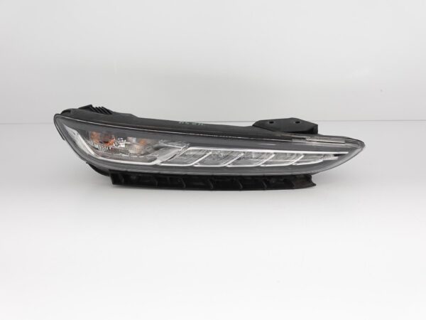 HYUNDAI KONA 17-20 DRL LAMPA FULL LED PRAWA EU HYUNDAI KONA 17-20 DRL LAMPA FULL LED PRAWA EU