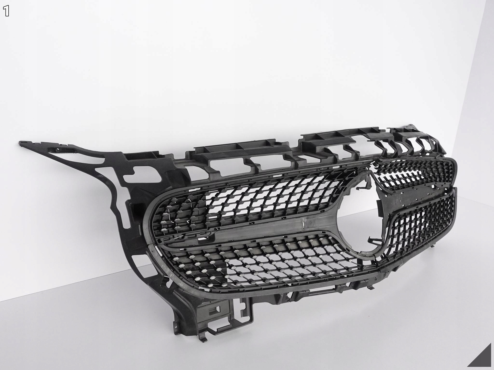 MERCEDES AMG GT C190 R190 GRILL ATRAPA W ZDERZAK MERCEDES AMG GT C190 R190 GRILL ATRAPA W ZDERZAK - obrazek 2