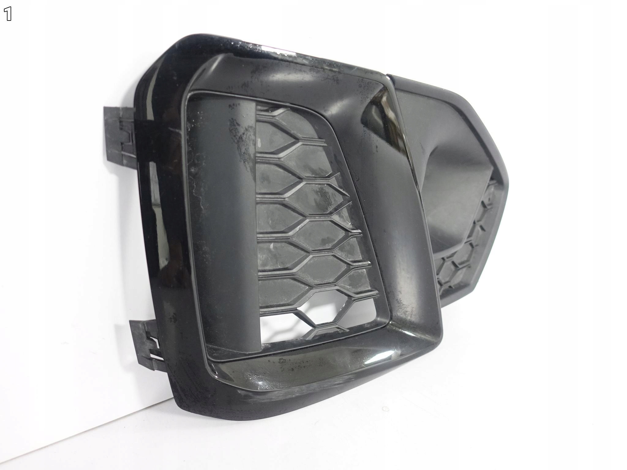 AUDI A4 8W0 B9 S-LINE LIFT 19- KRATKA LEWA ZDERZAK PRZÓD AUDI A4 8W0 B9 S-LINE LIFT 19- KRATKA LEWA ZDERZAK PRZÓD - obrazek 2