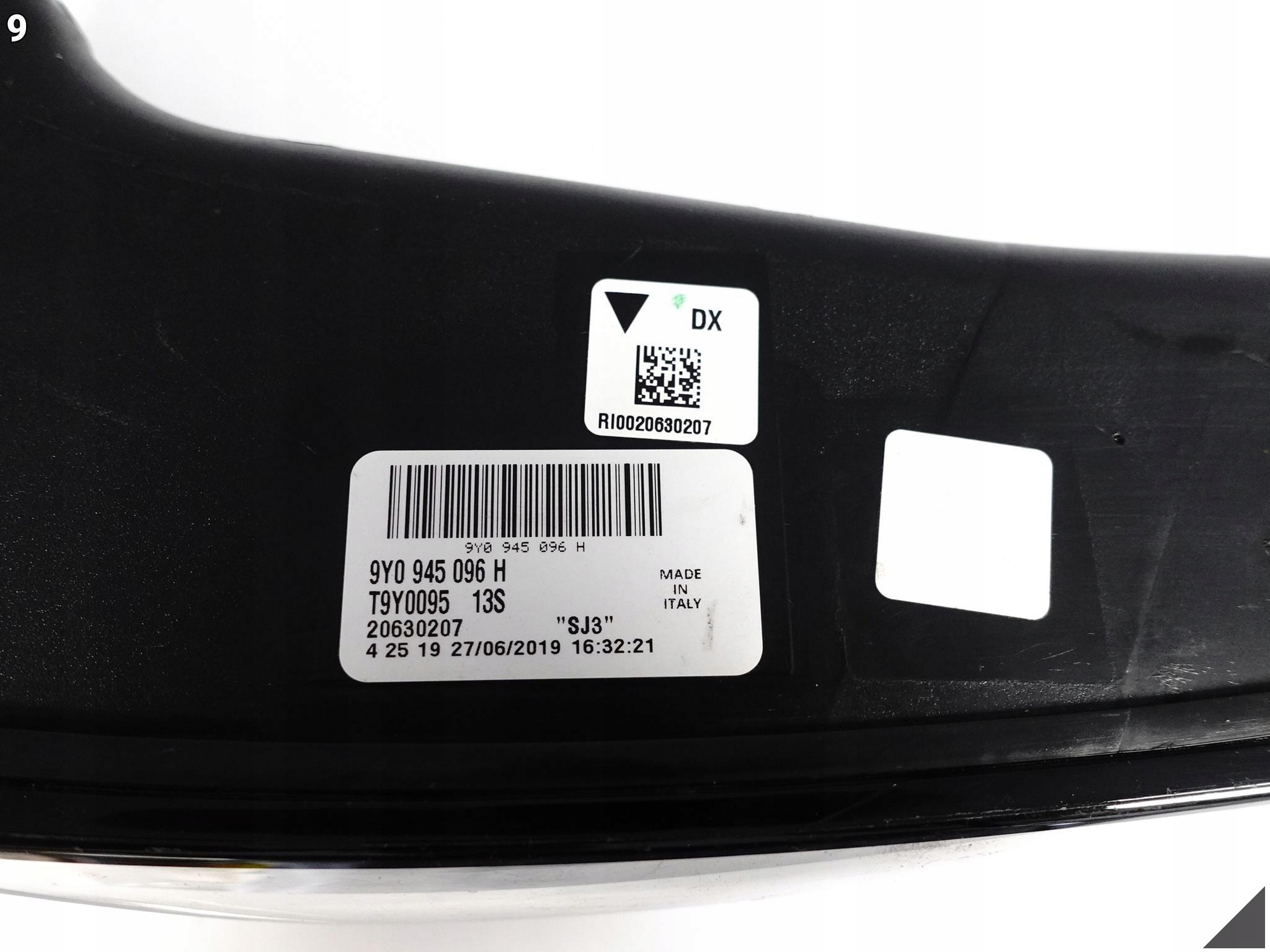 PORSCHE CAYENNE III E3 9Y0 18- LAMPA LED PRAWA TYŁ EUROPA USZKODZONA PORSCHE CAYENNE III E3 9Y0 18- LAMPA LED PRAWA TYŁ EUROPA USZKODZONA - obrazek 10