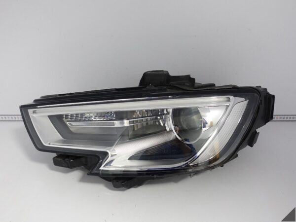 AUDI A3 S3 8V0 LIFT 16-20 XENON + LED LAMPA LEWA PRZÓD EUROPA AUDI A3 S3 8V0 LIFT 16-20 XENON + LED LAMPA LEWA PRZÓD EUROPA